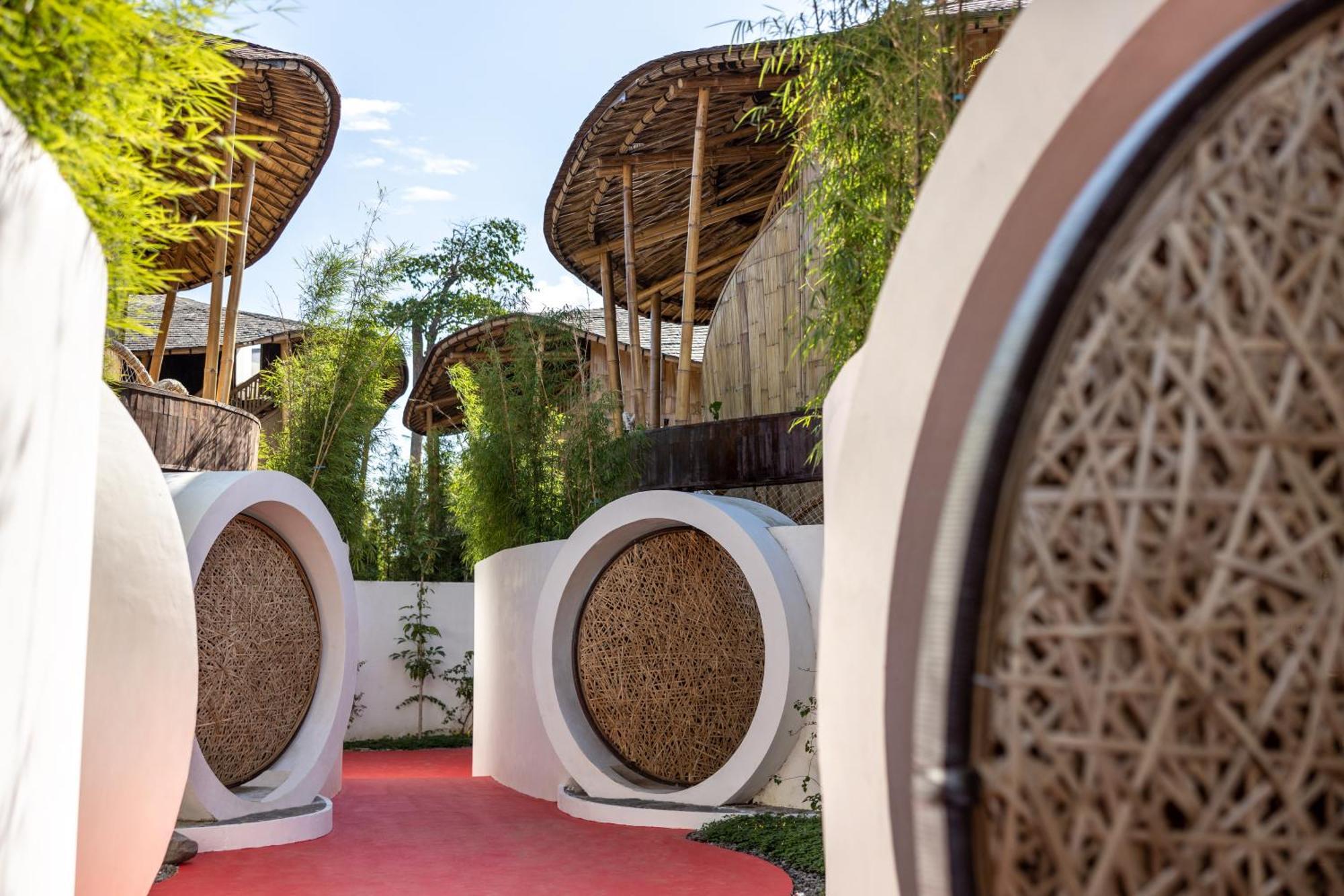Clan Living - The Lovers Private Villa *