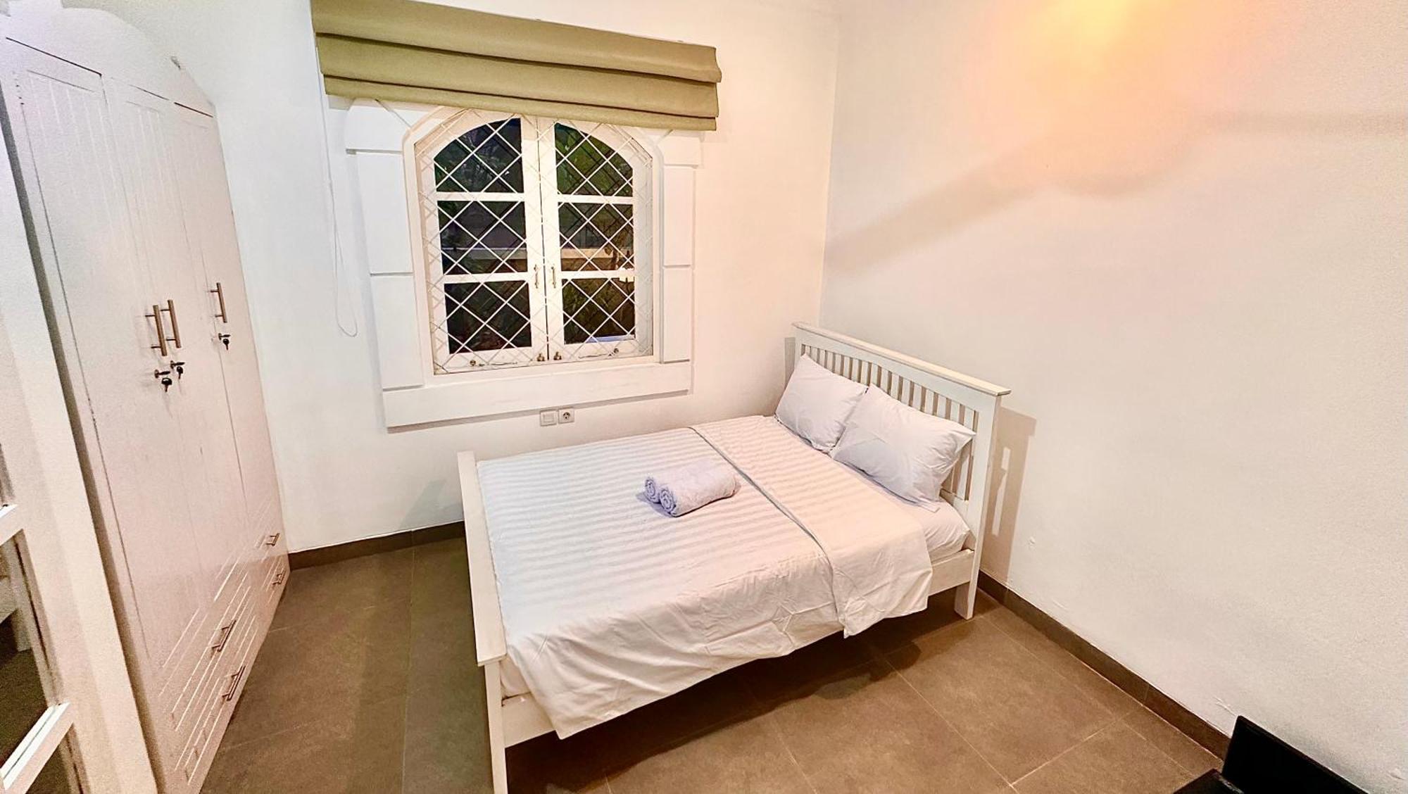 White Crystal 2 Bedrooms