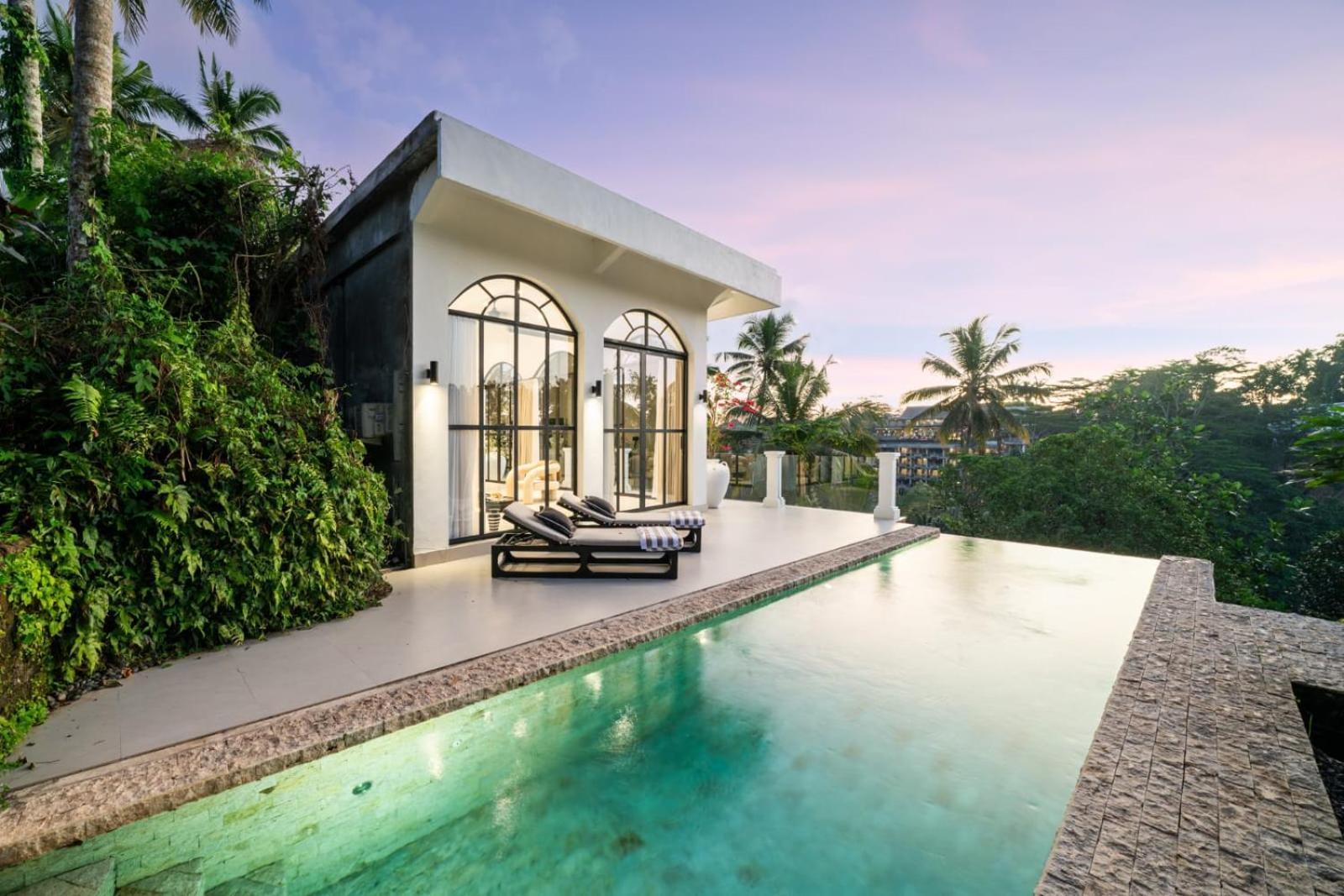 Villa25 *
