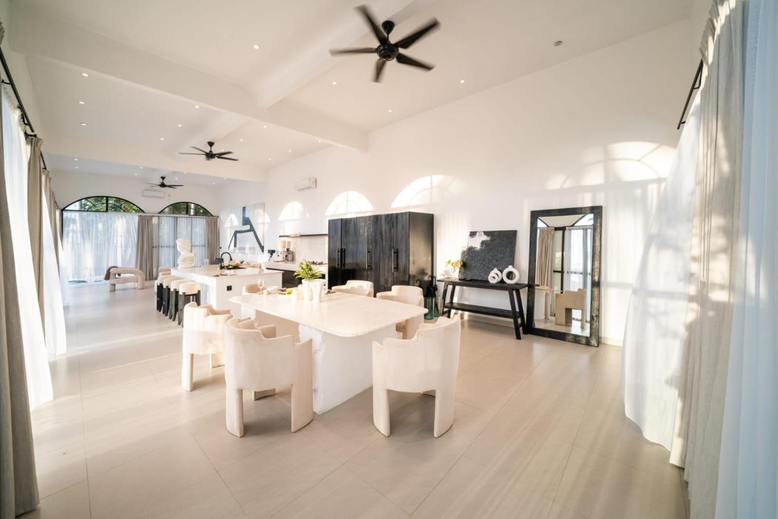 Villa25 *