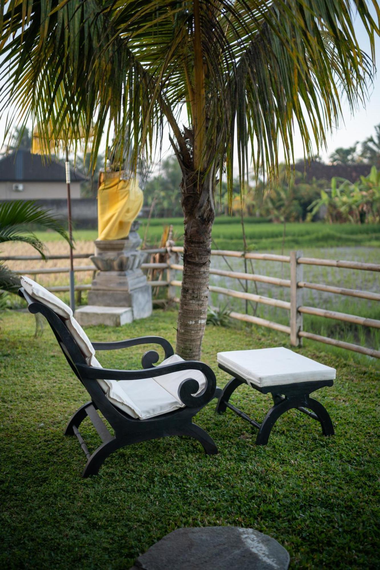 Villa Kelapa Di Sawah By Travellink Bali *