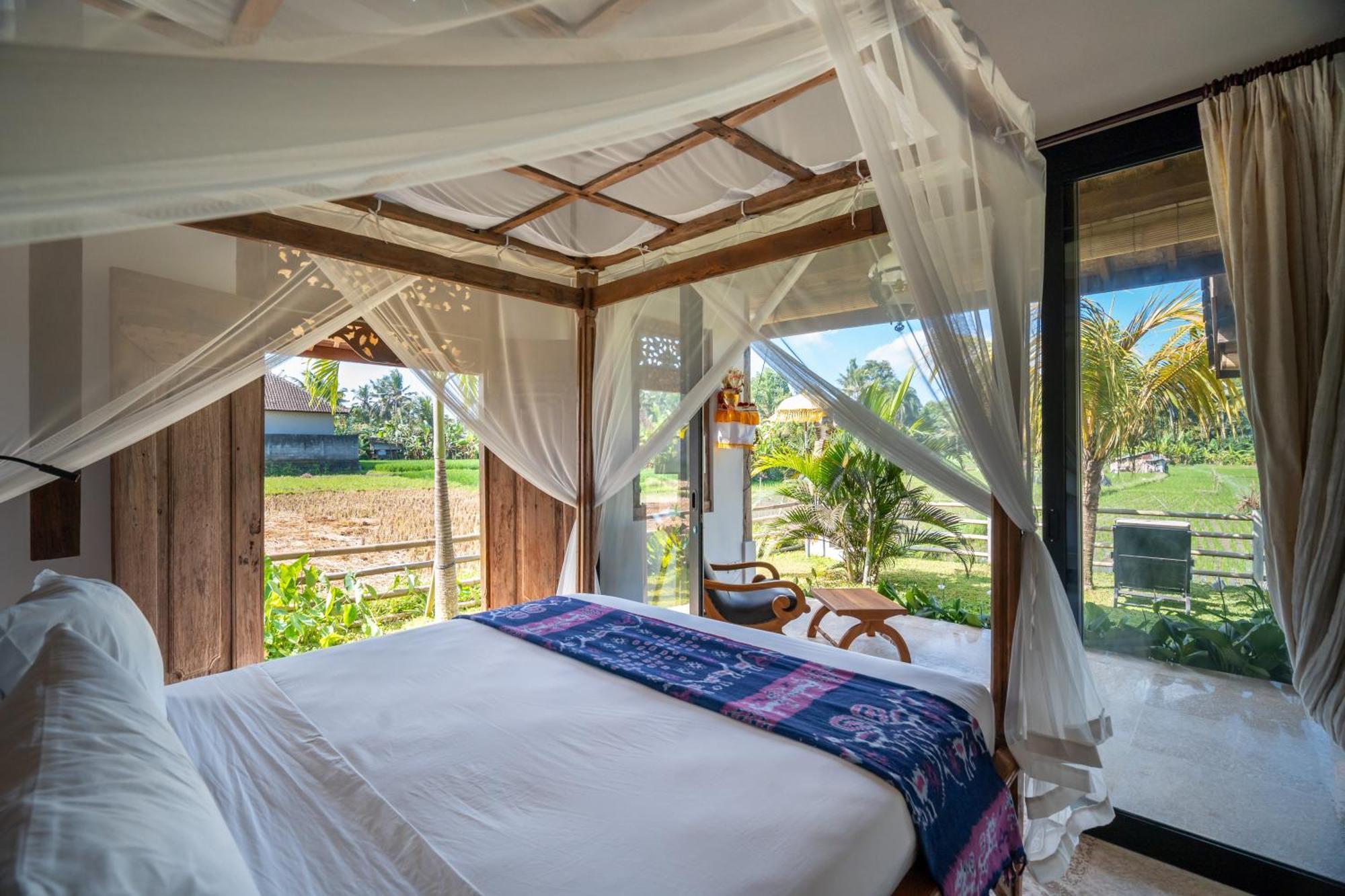 Kelapa Di Sawah By Travellink Bali Villa