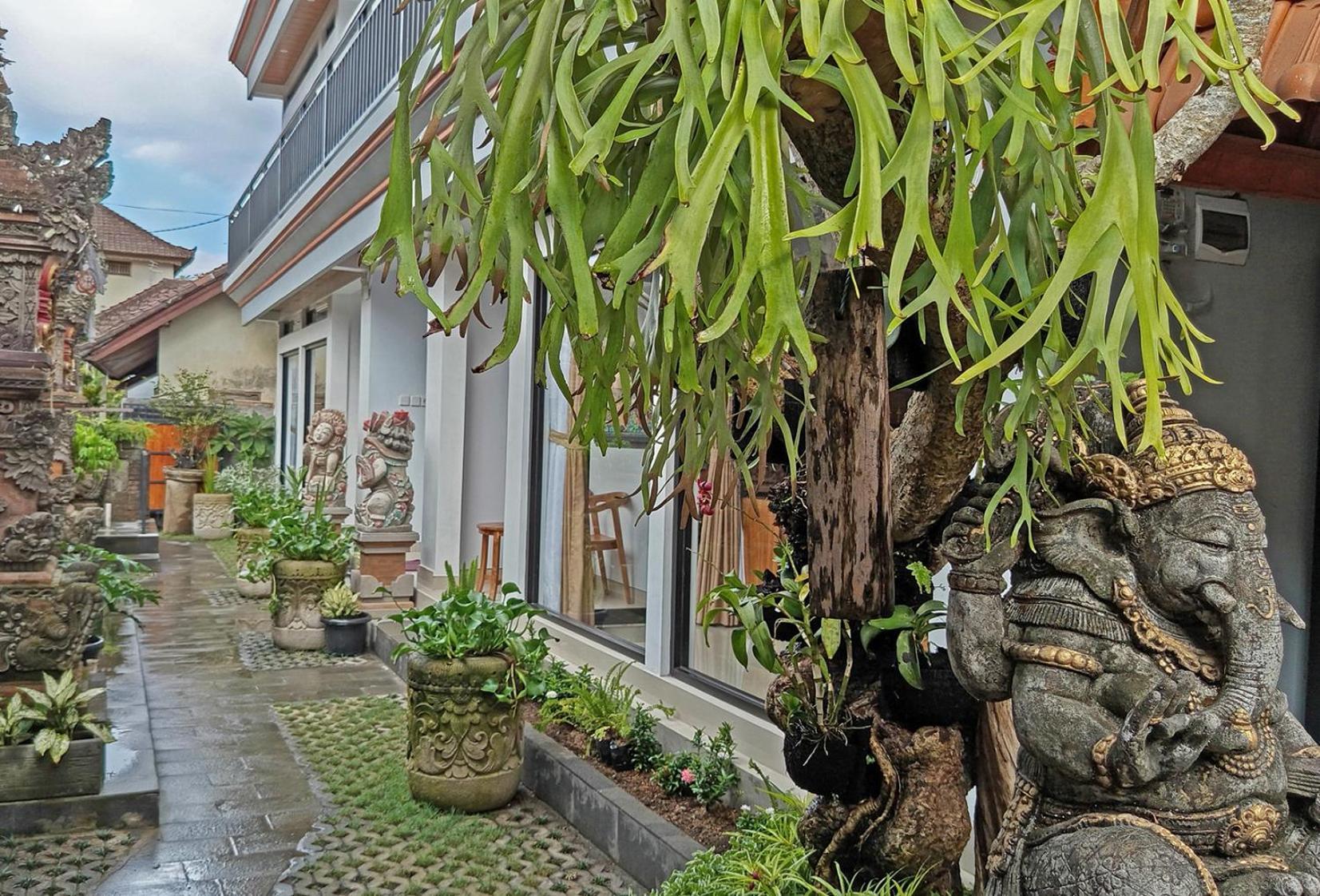Mahaguna * Ubud