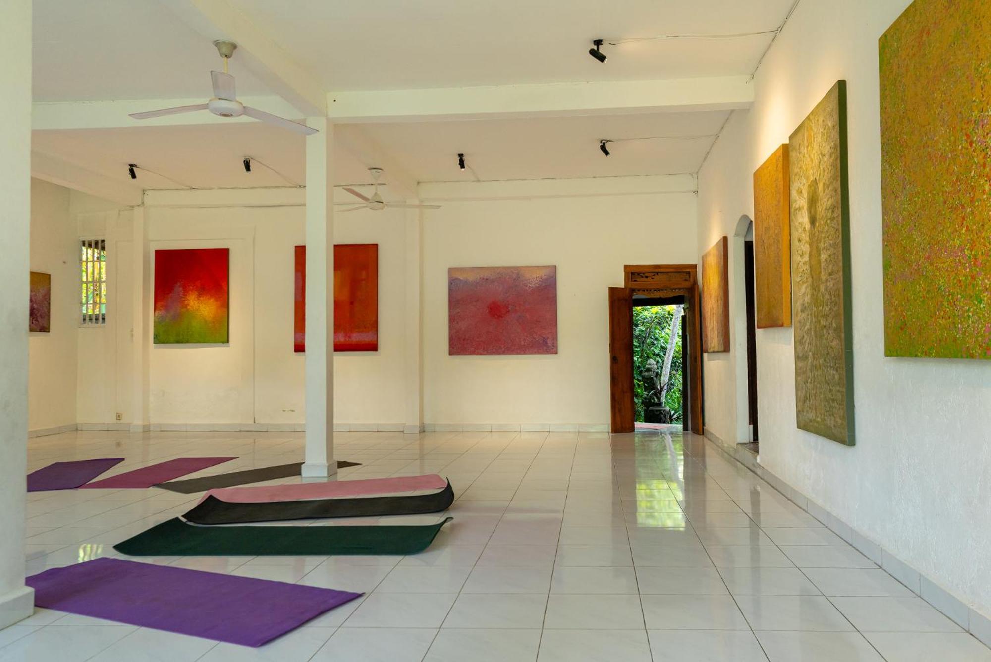 Santra Putra At Karja Art Space Gasthuis *