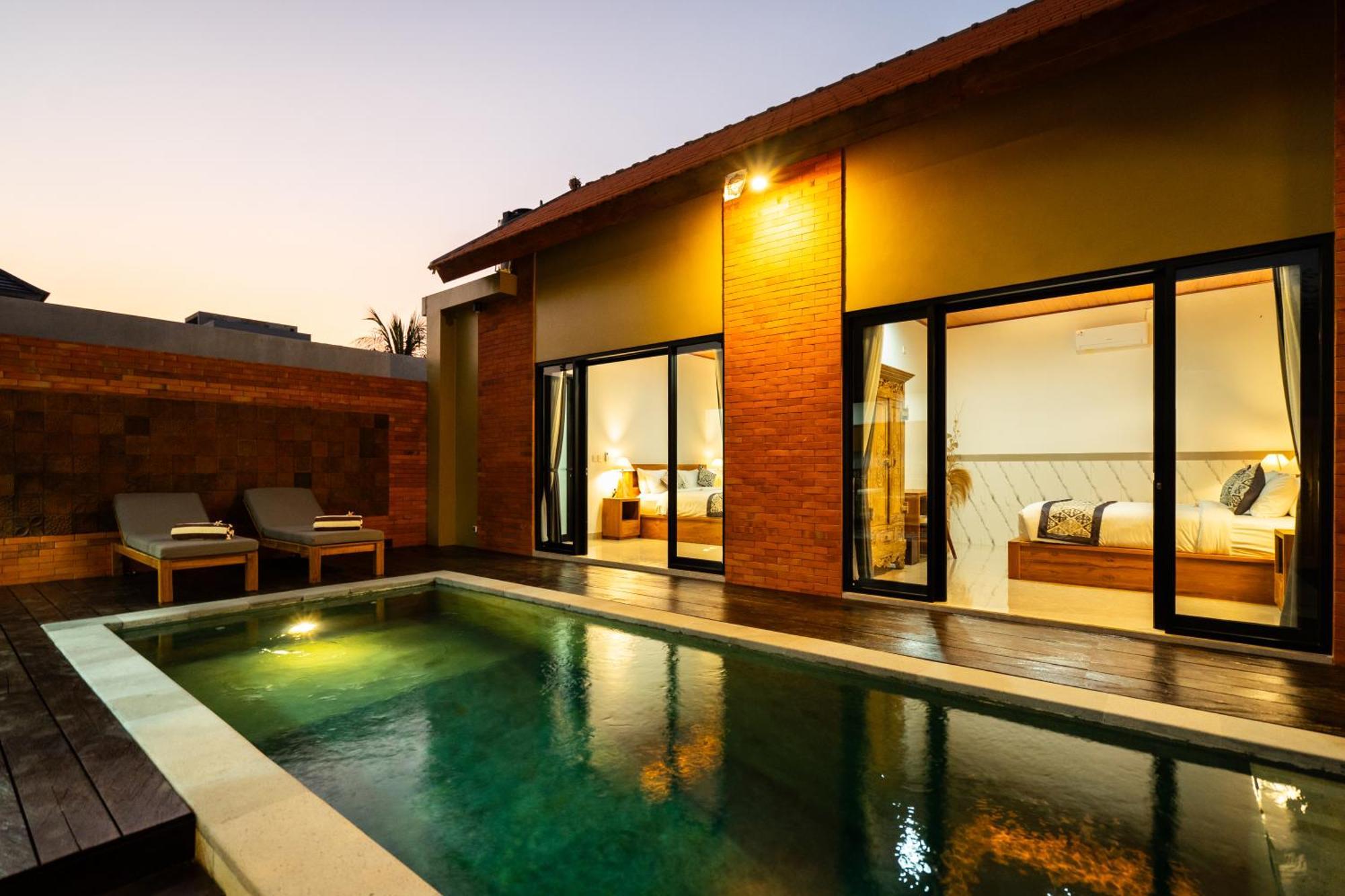 Putri Mas Villa *