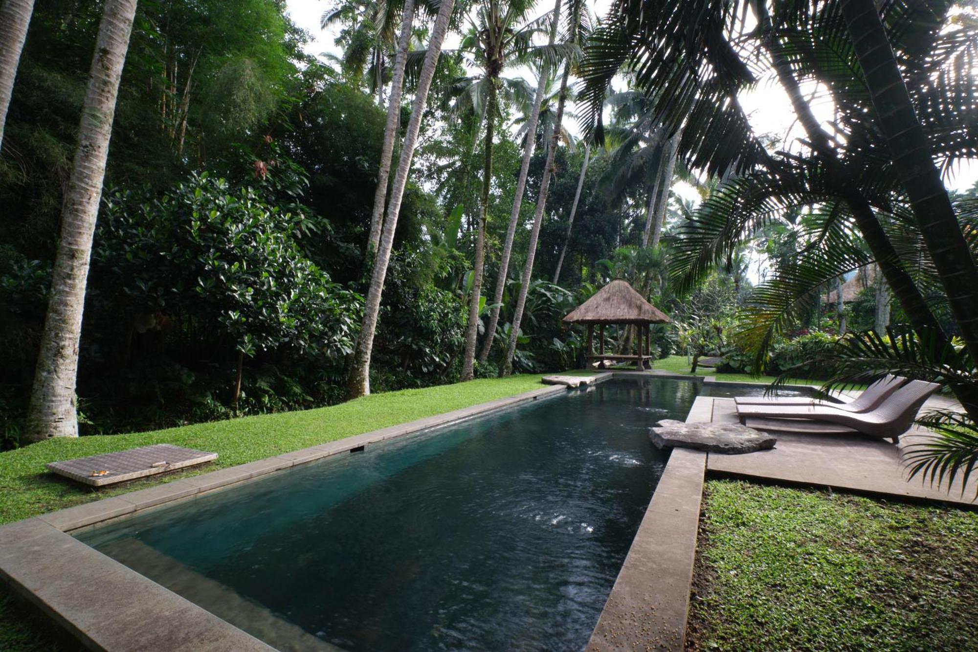 Villa Balinese Antiques Single Level 3br In