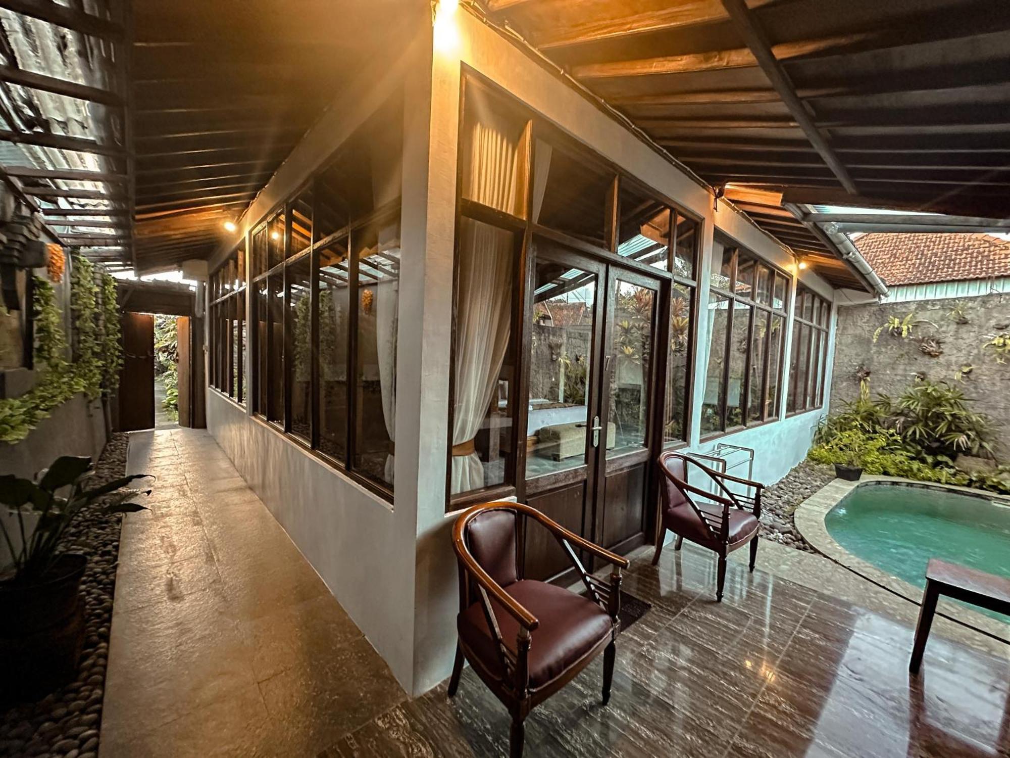 Herberg Kampoeng Joglo Abangan 3*