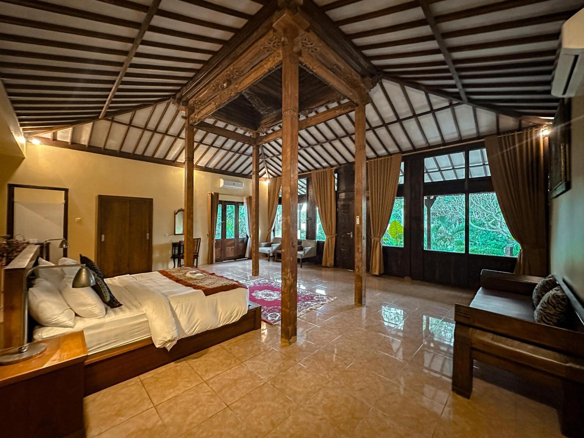 Kampoeng Joglo Abangan Herberg Ubud