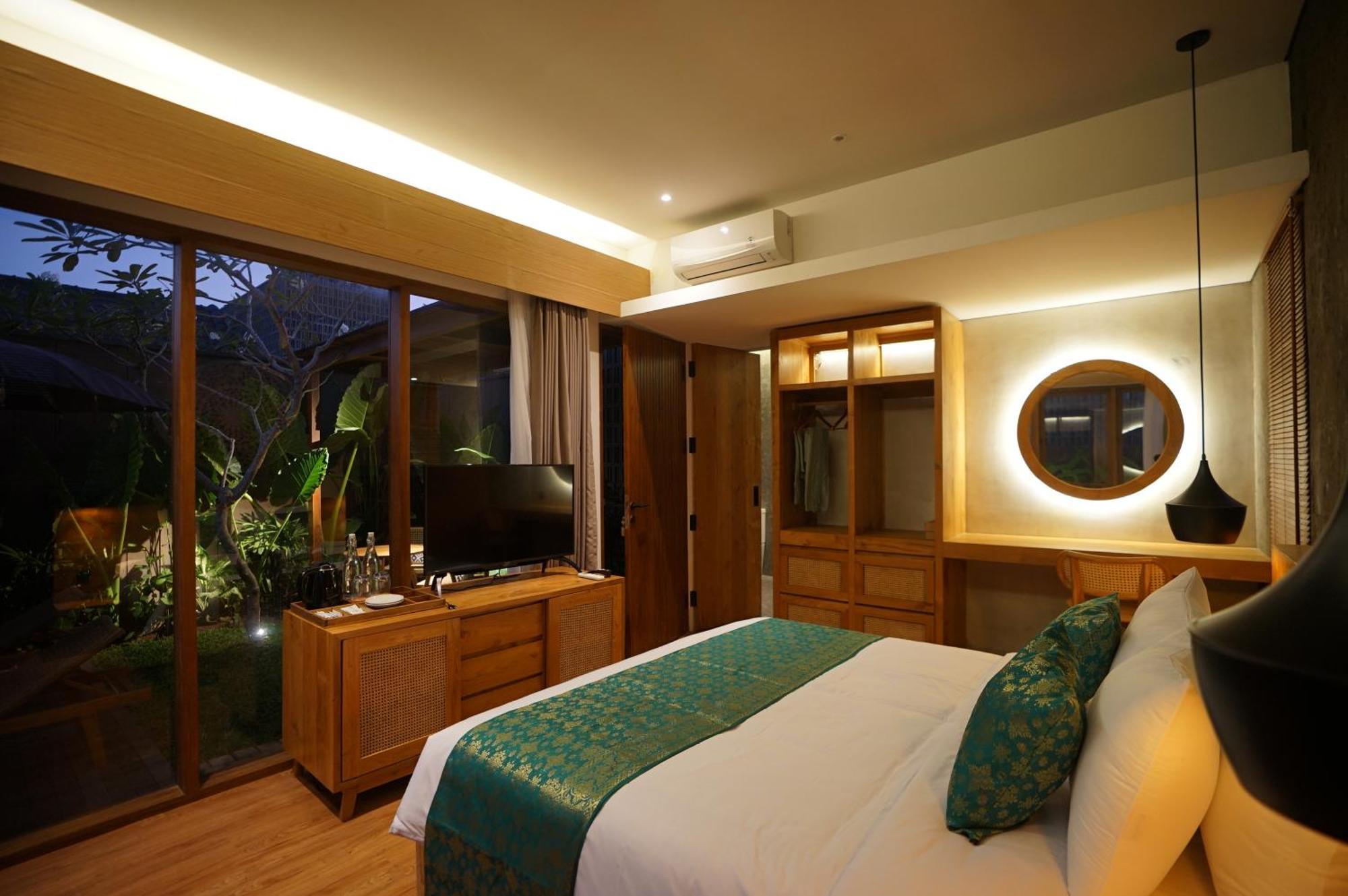 The Shanti Graha 4*