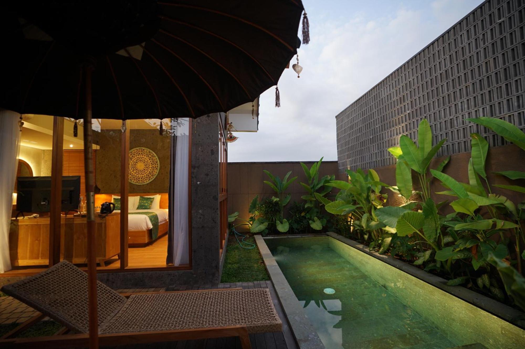 Hotel The Shanti Graha