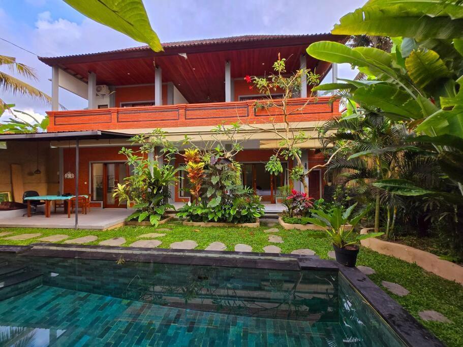 Sari * Ubud (Bali)