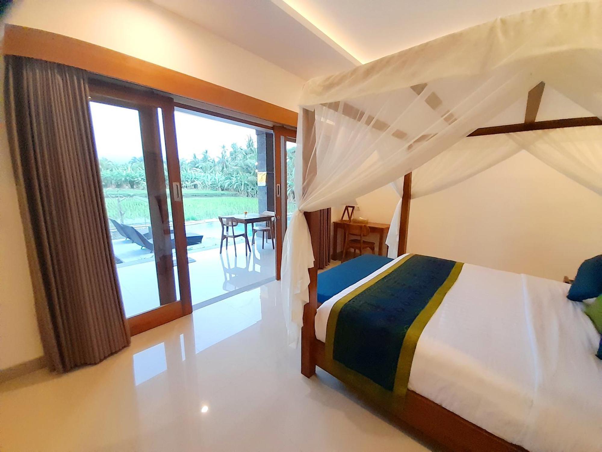 Mesari Rice Paddy Villa *