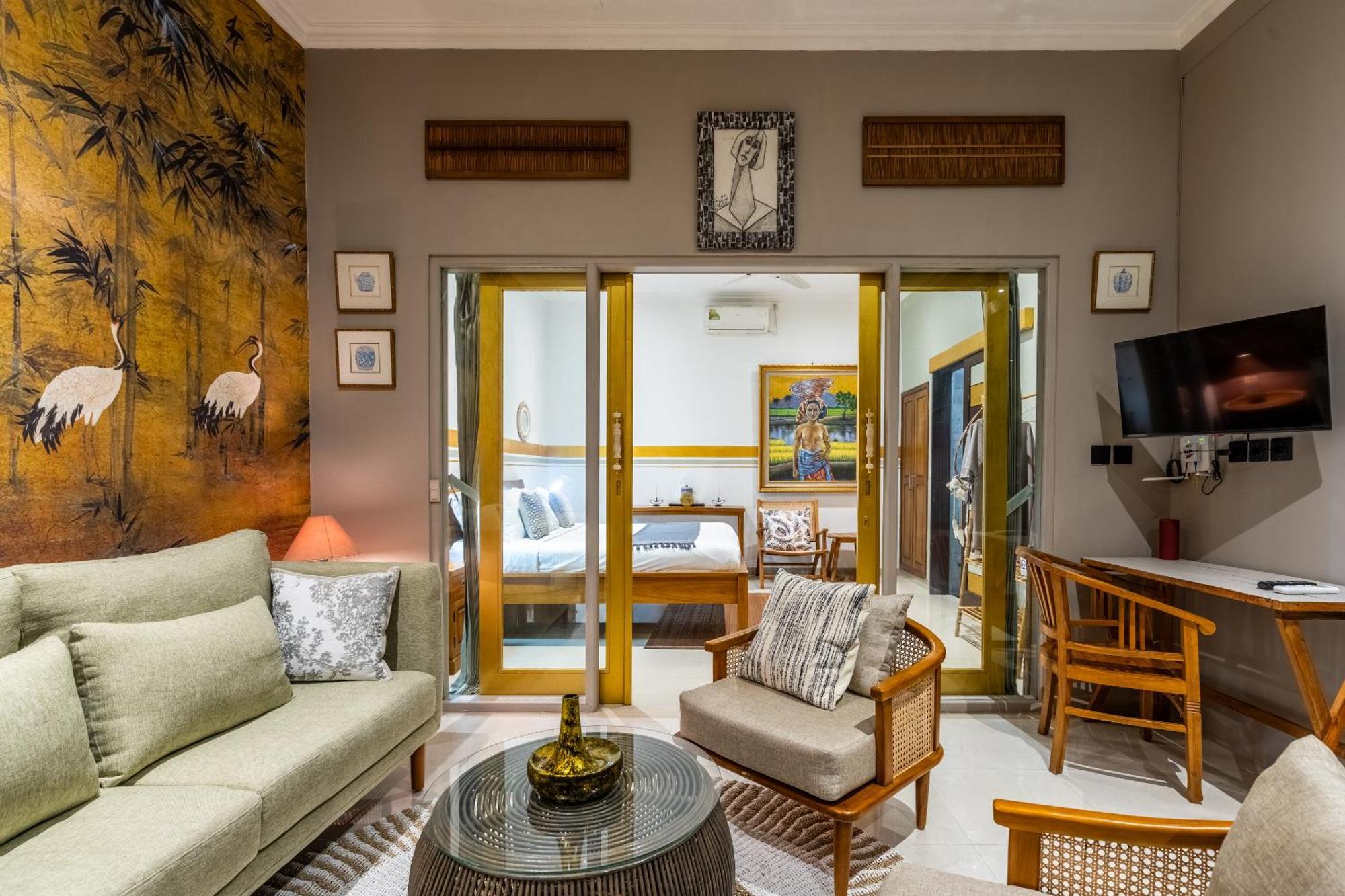 Olinda Villa *