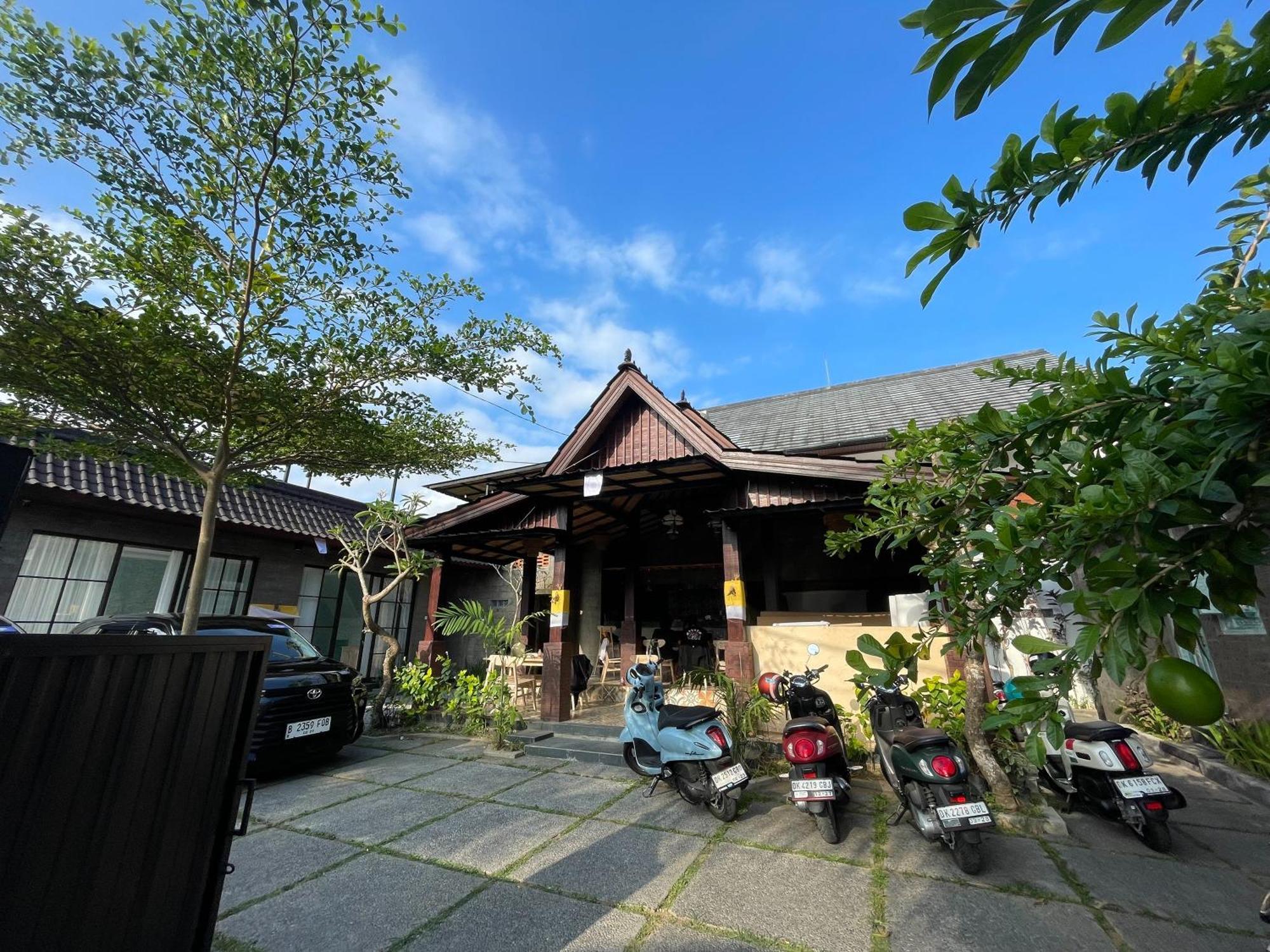 Hotel Nivaluma 2*