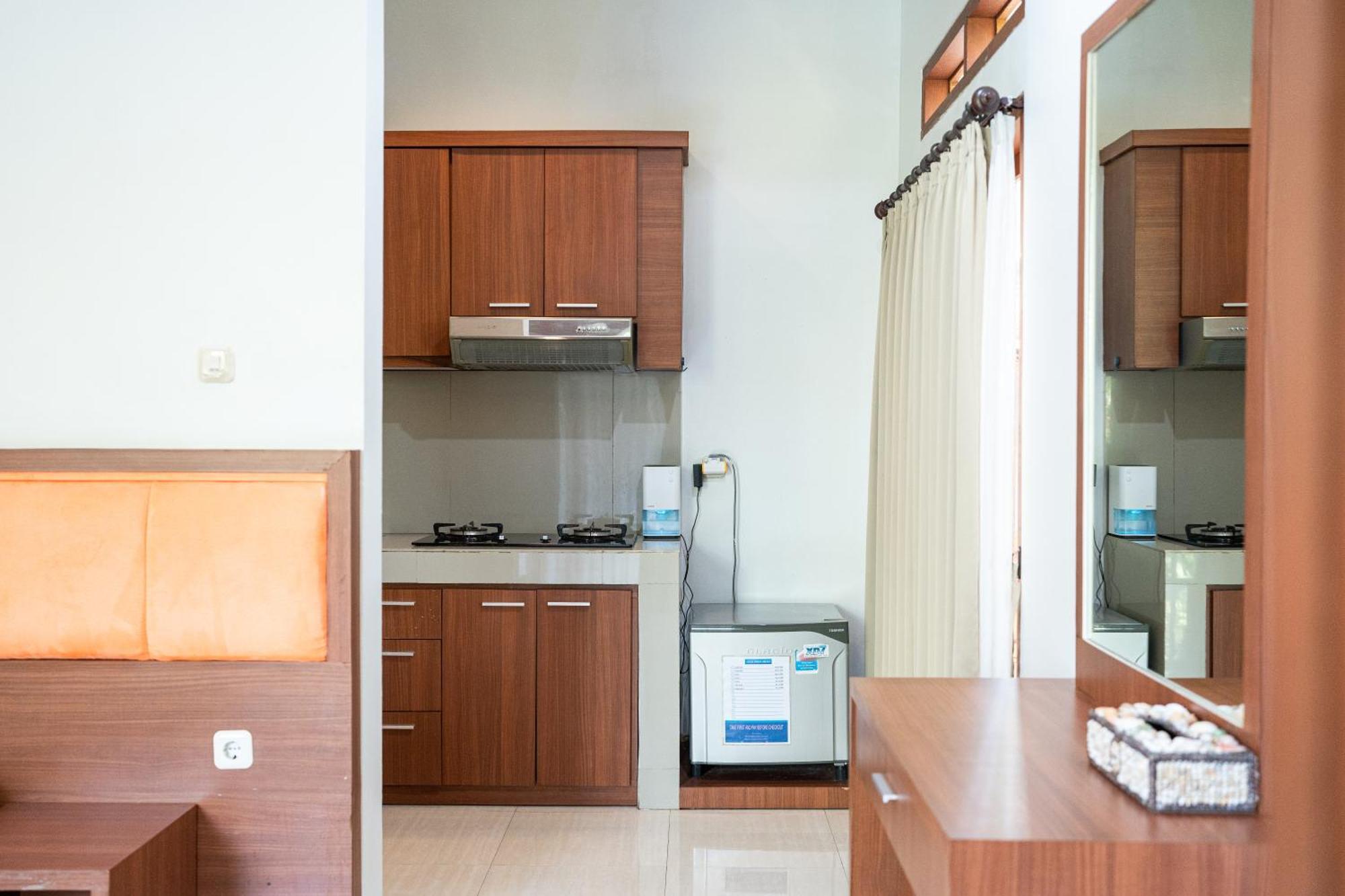Adipana Bungalow-balinese