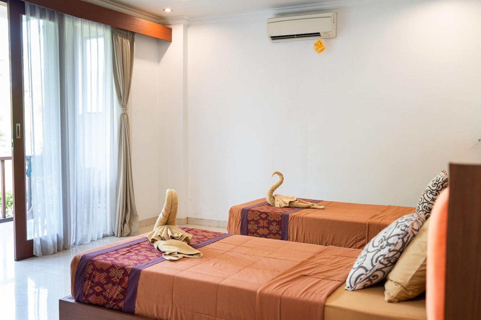 Adipana Bungalow-balinese Bed & Breakfast *