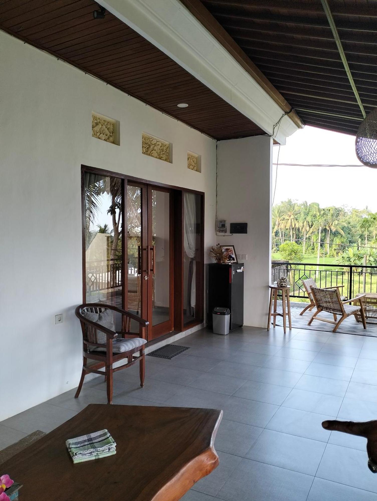 Puri Anyar Homestay *