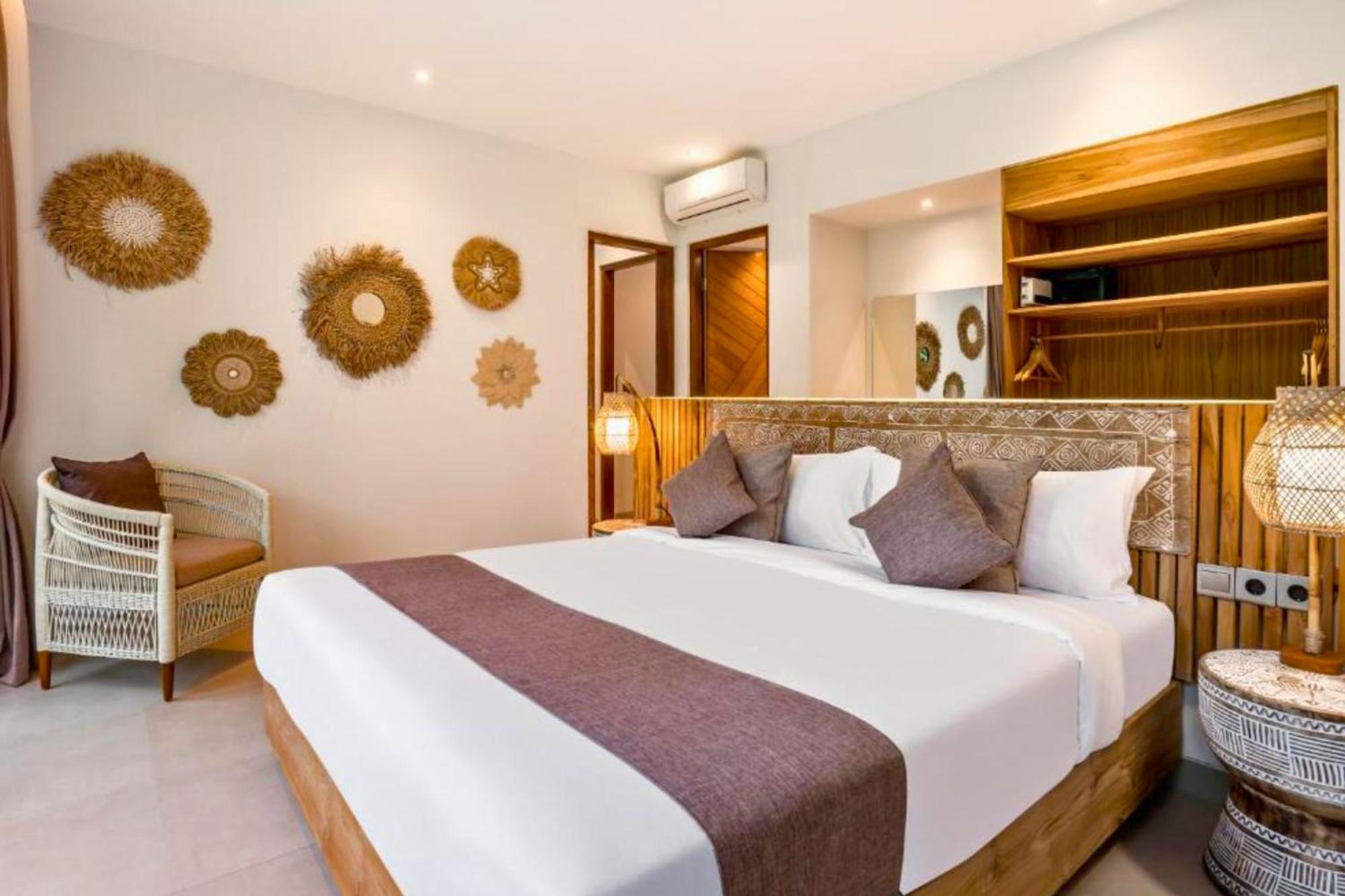 Bharani 5 Bedroom Private Pool Zn208 *