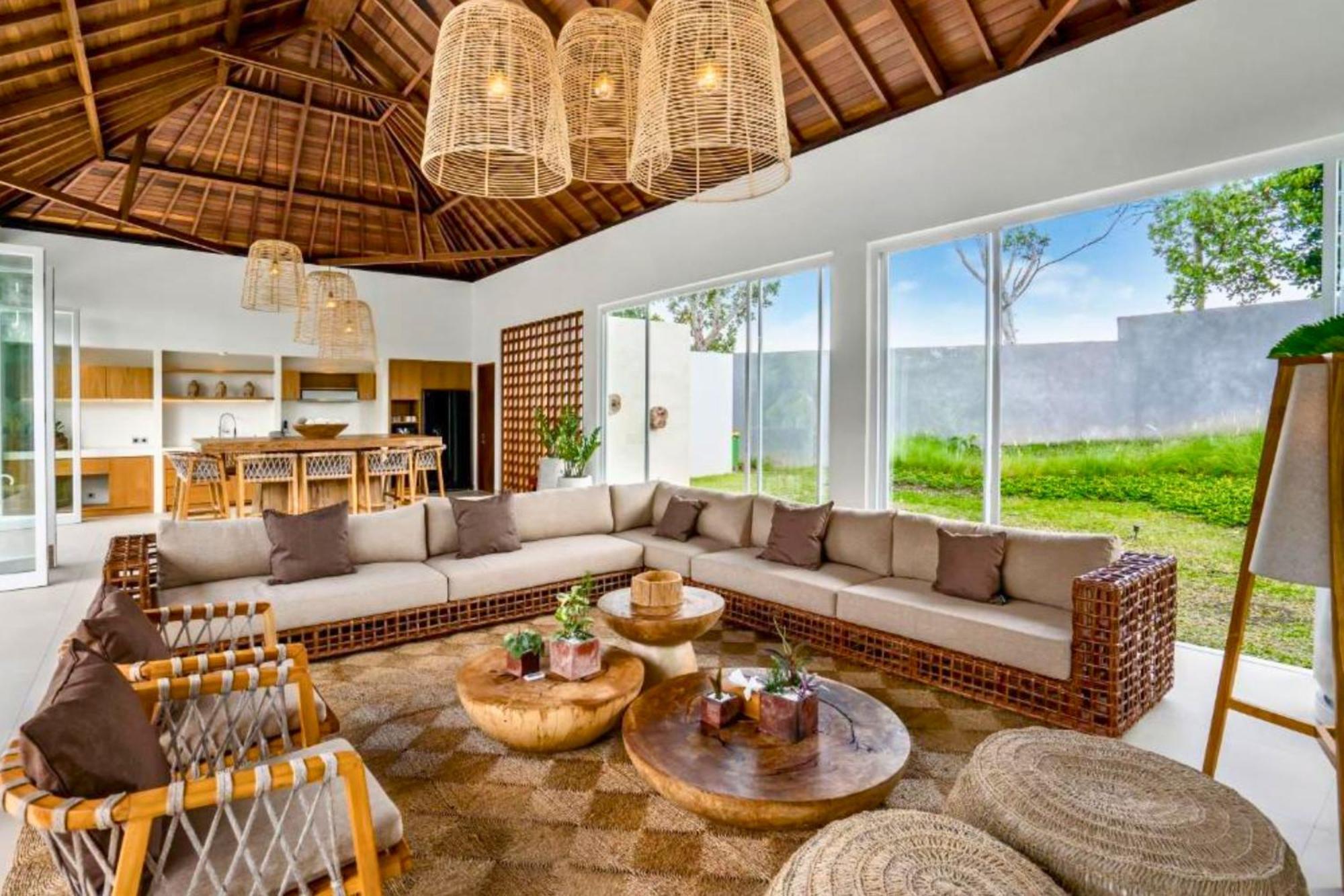 Bharani 5 Bedroom Private Pool Zn208