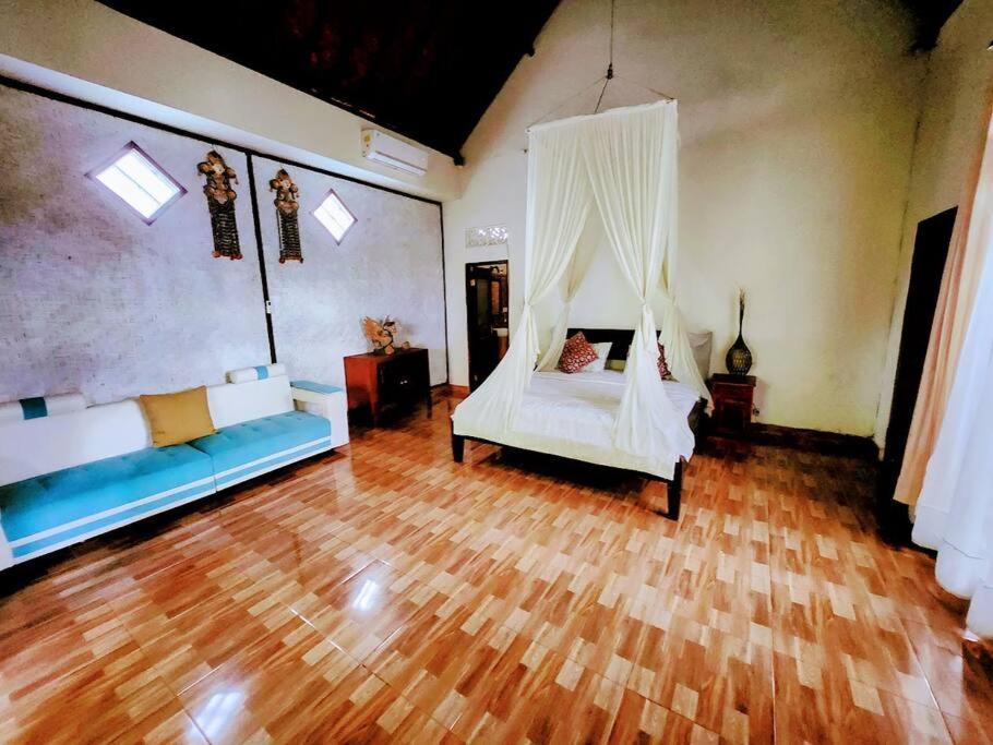 Villa 2 Private With 2 Pools For Larger Families Or Group Get Togethers