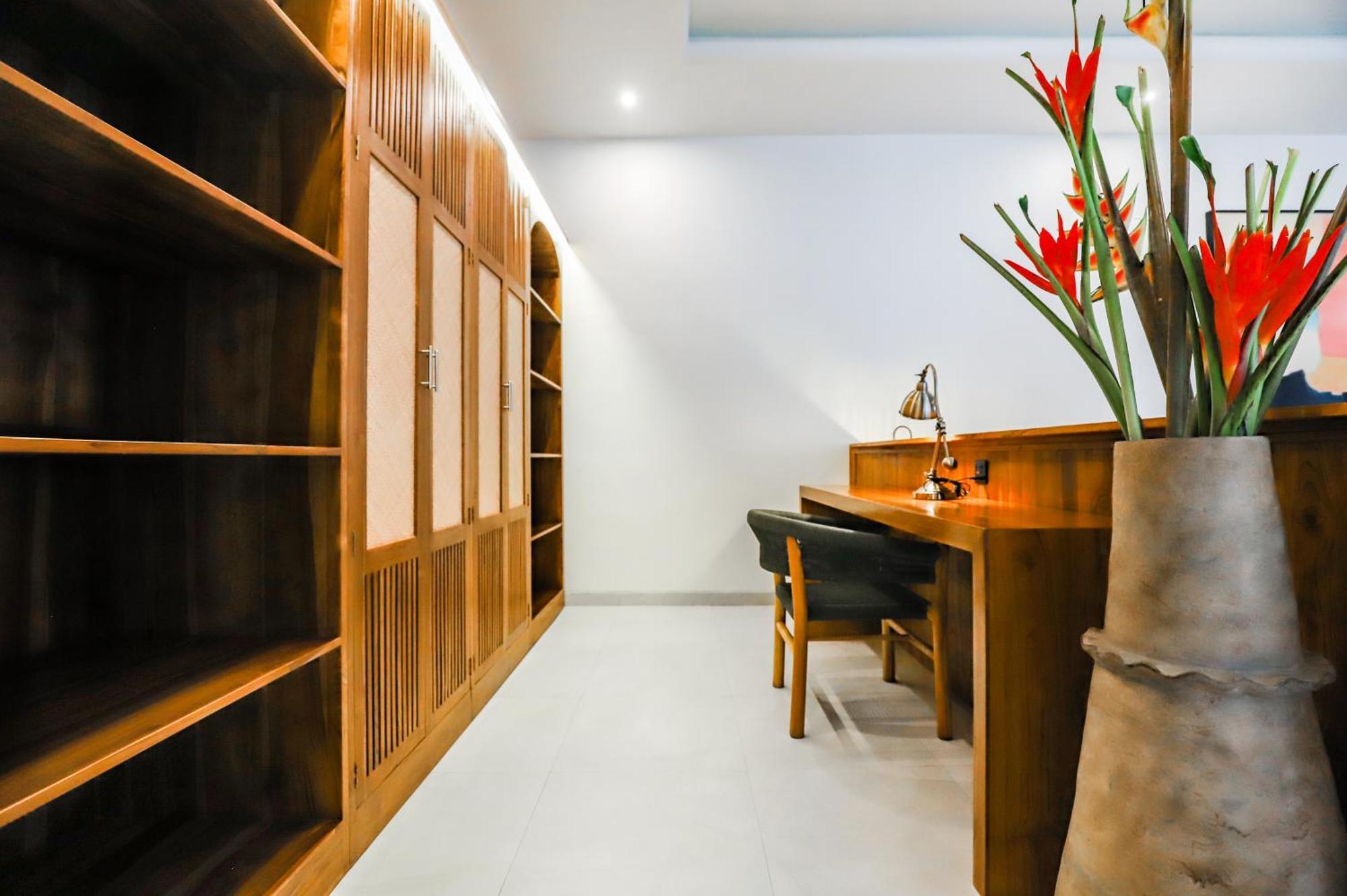 New Batavia - Modern Luxury & Cultural Fusion