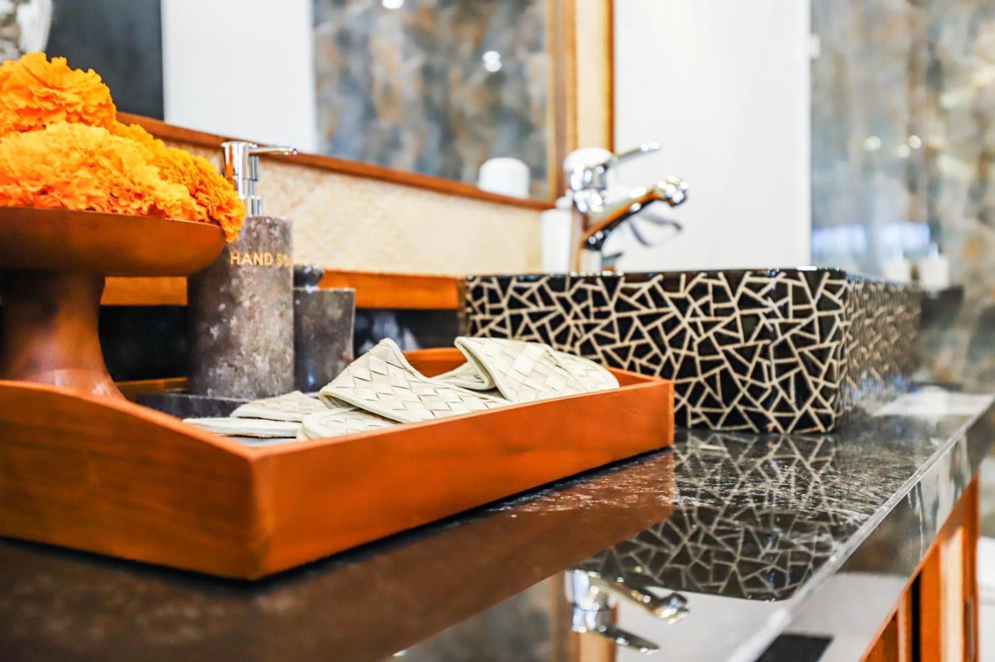 New Batavia - Modern Luxury & Cultural Fusion Villa