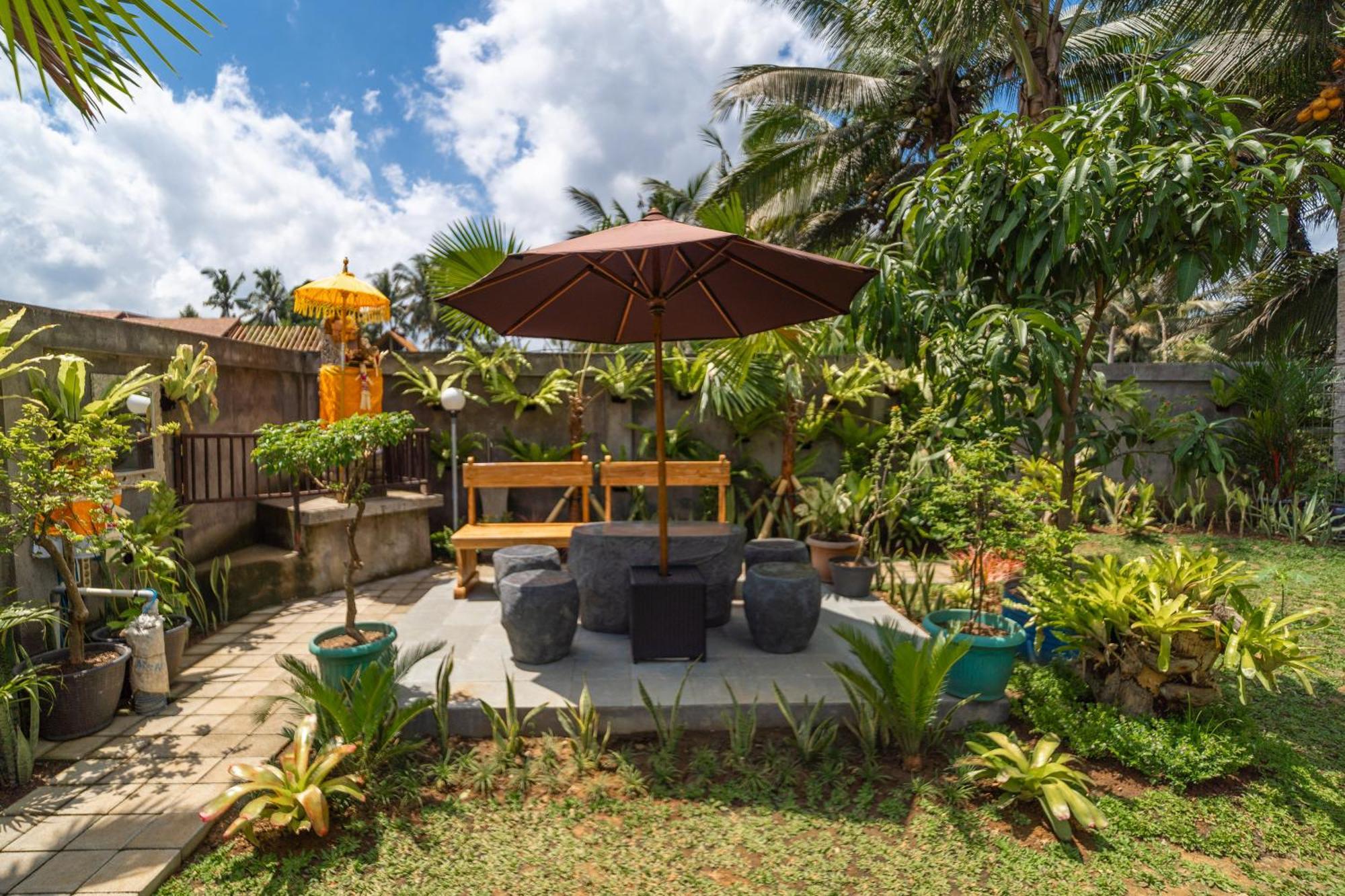 Lumbung Sari Wooden Gasthof Ubud