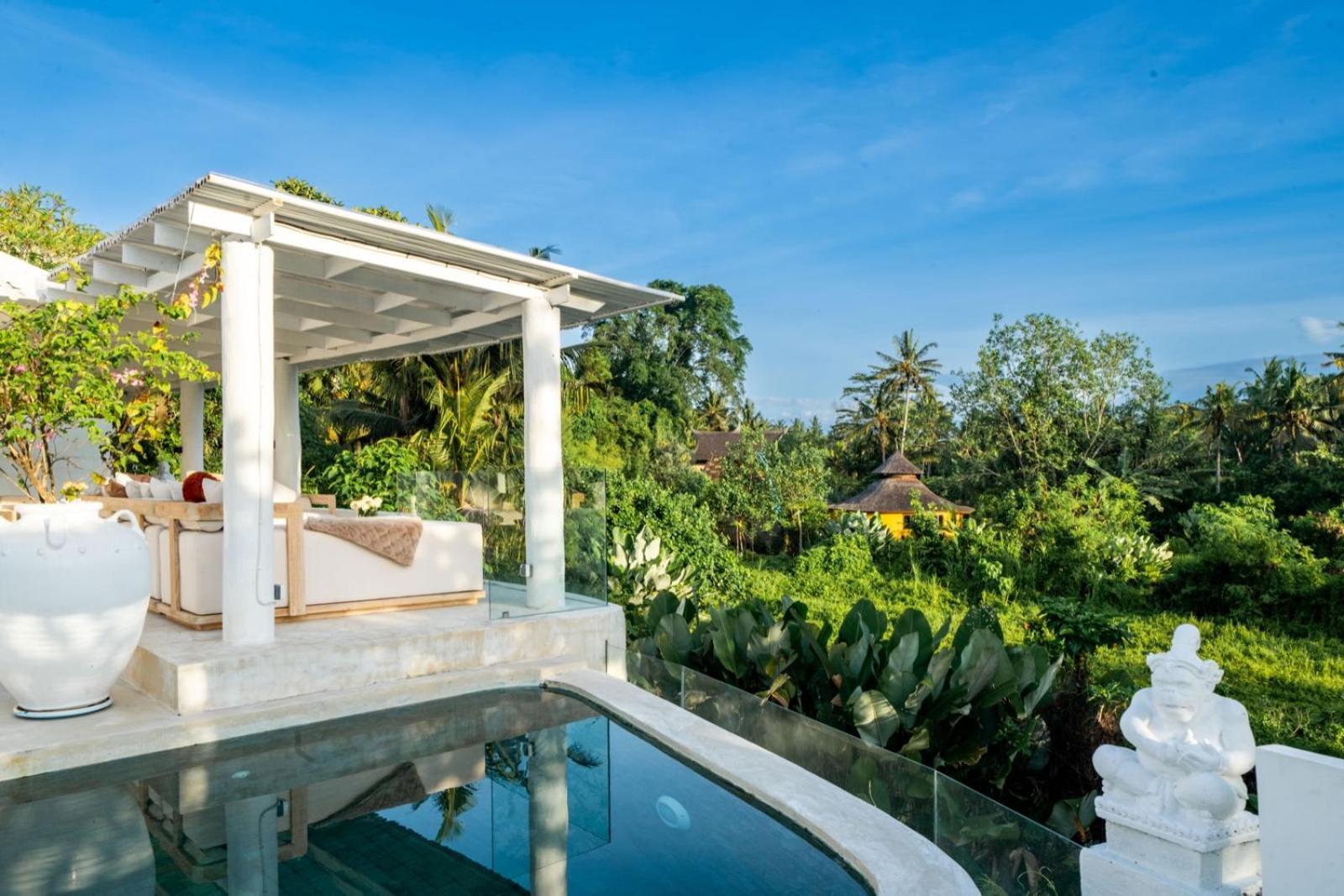Villa Exclusive 3br Celebrity - Ice Bath - Sauna - Jacuzzi - Outdoor Gym - Bbq - Stunning Rice Field & Jungle Views *
