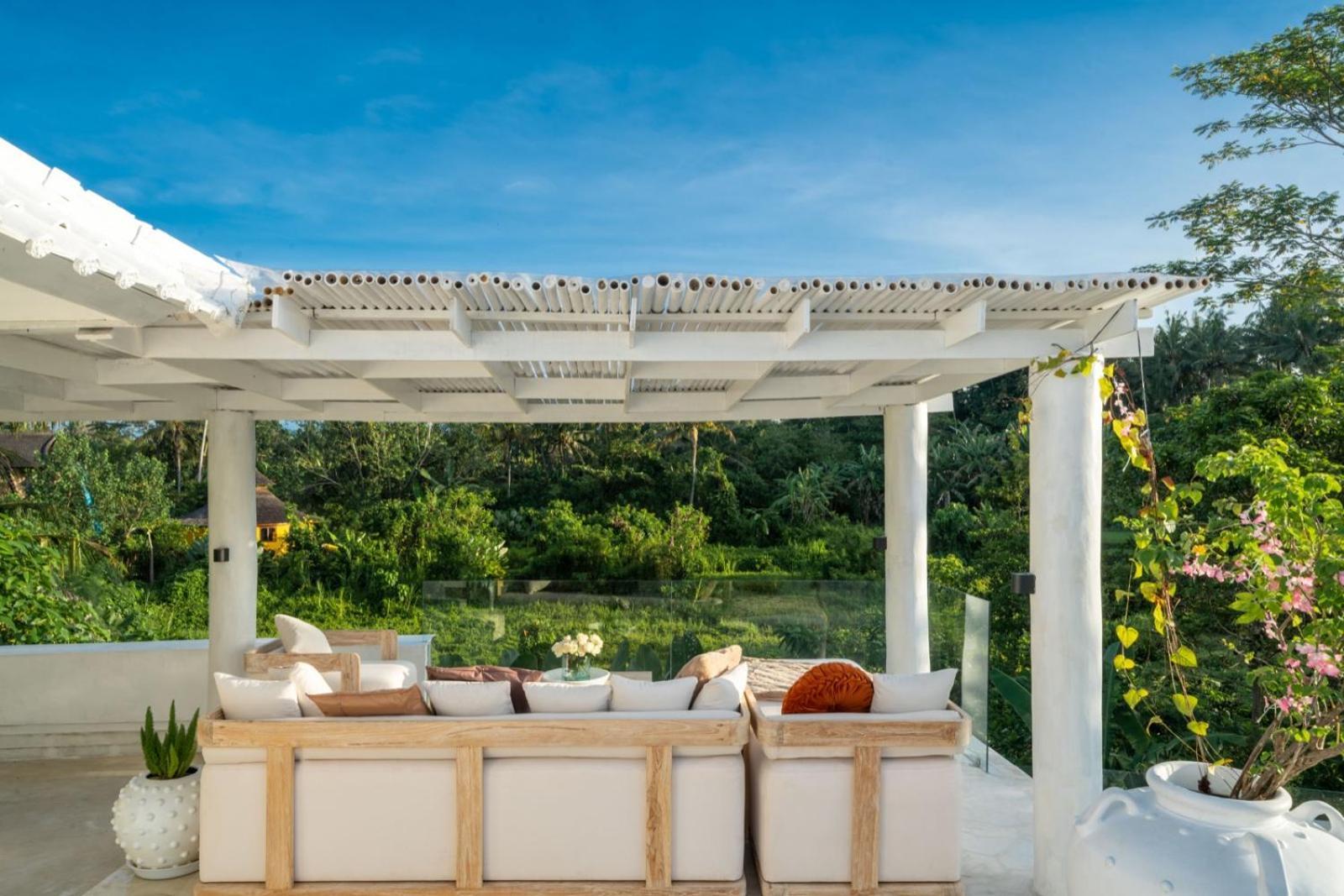 Villa Exclusive 3br Celebrity - Ice Bath - Sauna - Jacuzzi - Outdoor Gym - Bbq - Stunning Rice Field & Jungle Views