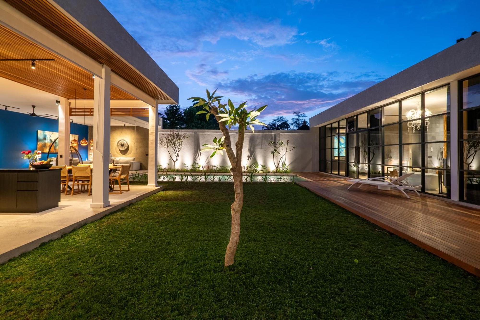 Rouge - Loft Noon Villa