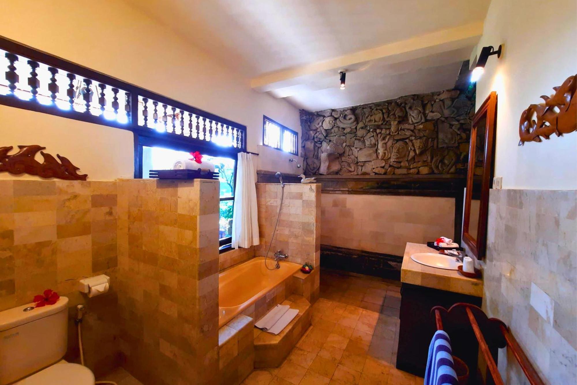 Ishwari 1 Bedroom Deluxe Garden Zn234