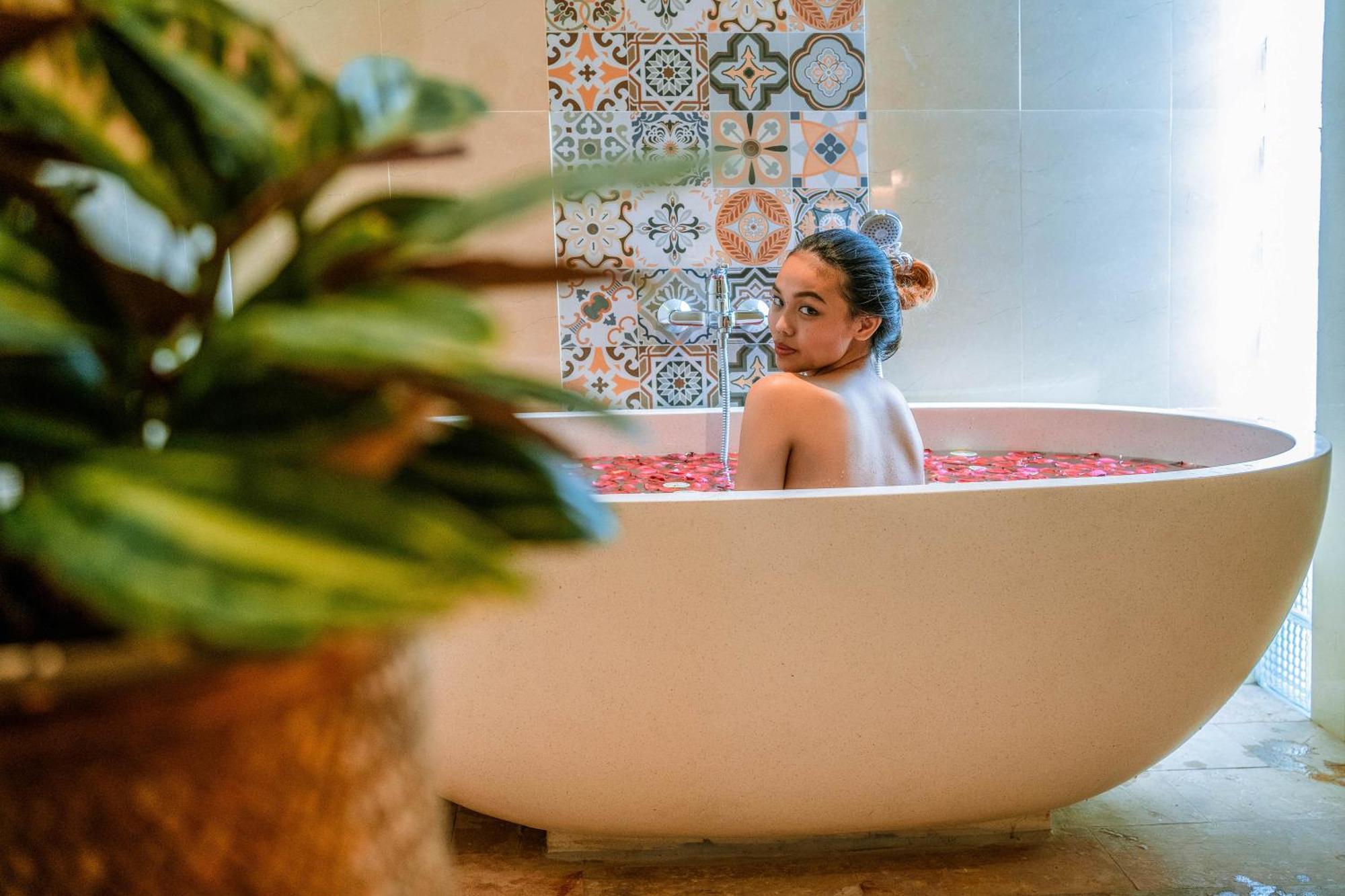 Kahayana Hotel 3*