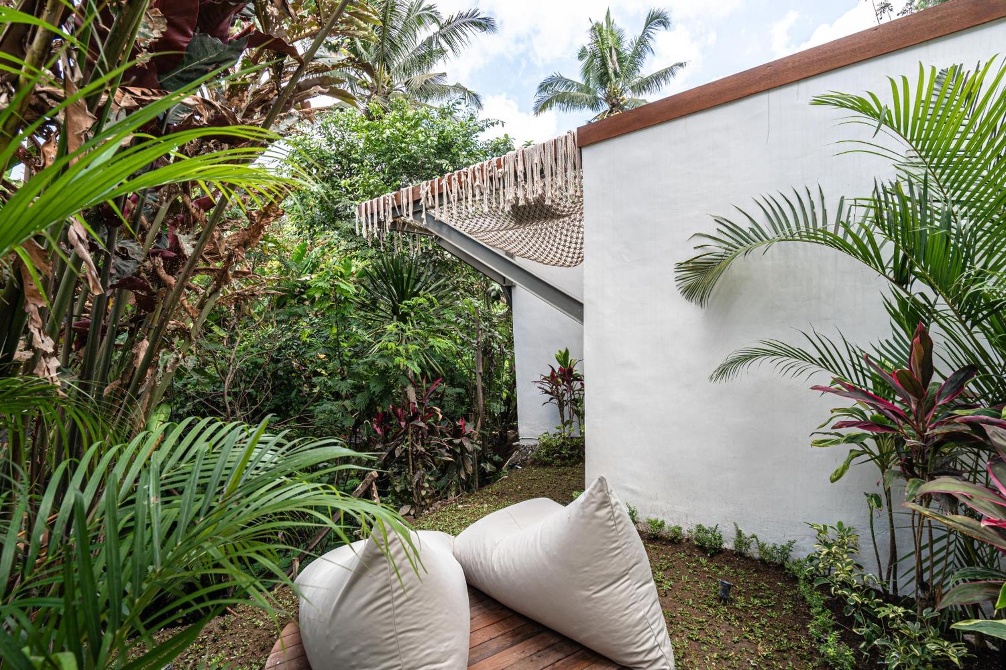 Hanging Gardens By Evdekimi Villa Ubud (Bali)