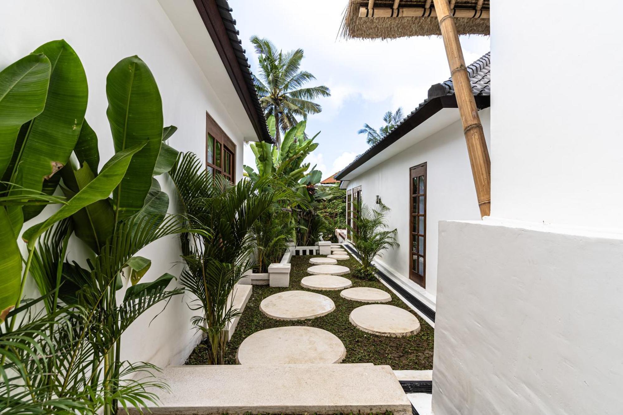 Hanging Gardens By Evdekimi Ubud (Bali)