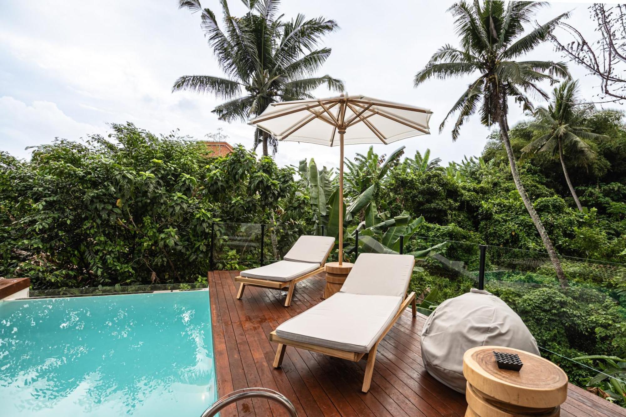 Villa Hanging Gardens By Evdekimi *