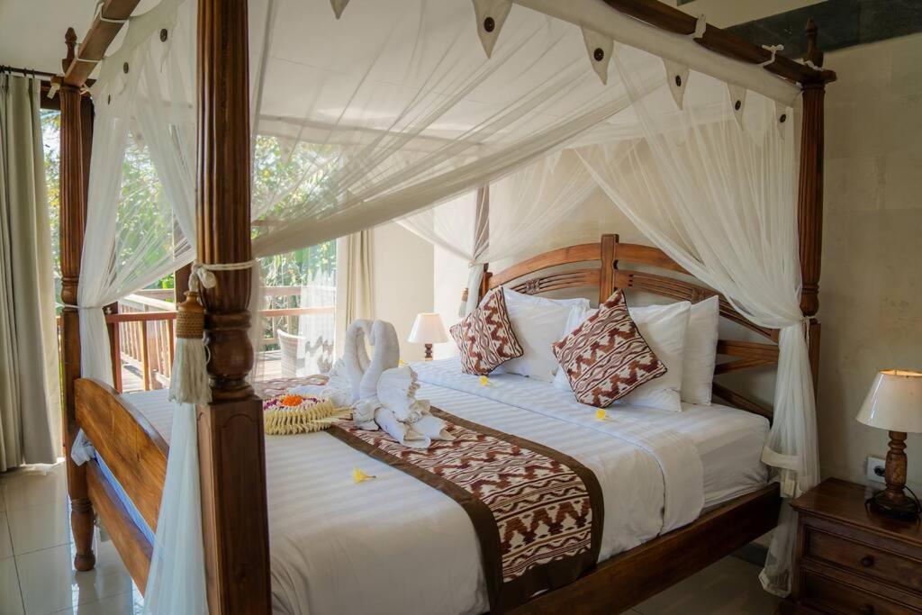 Spacious 2 Bedroom Private Pool Villa *
