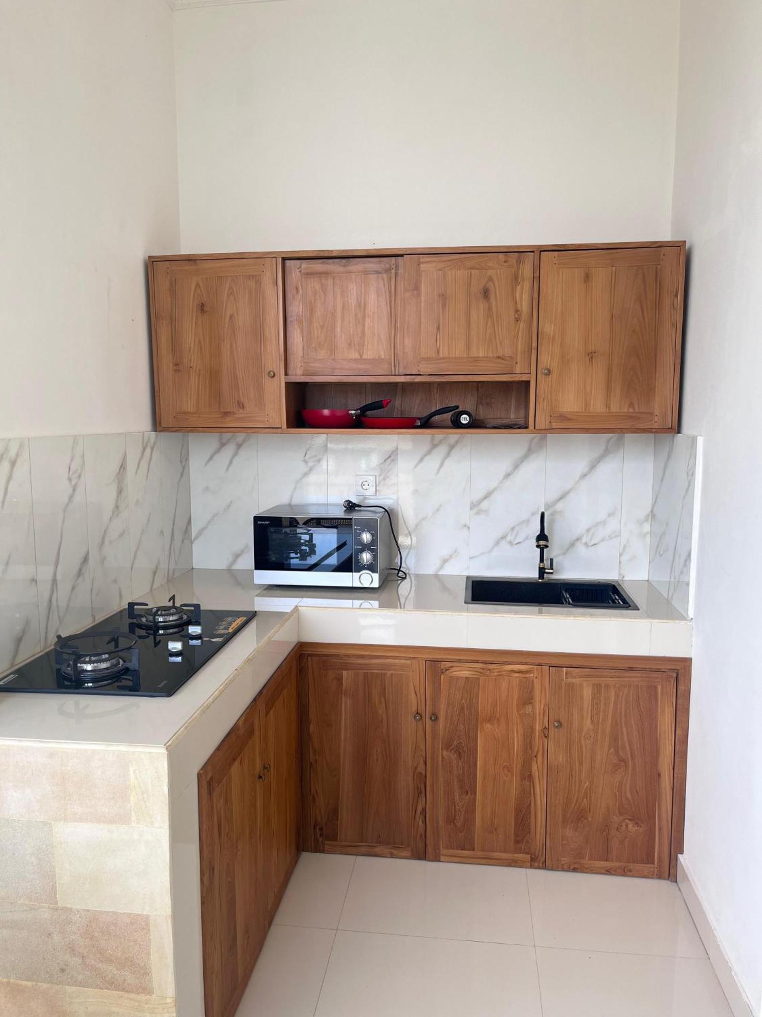 Kutji's Guest house