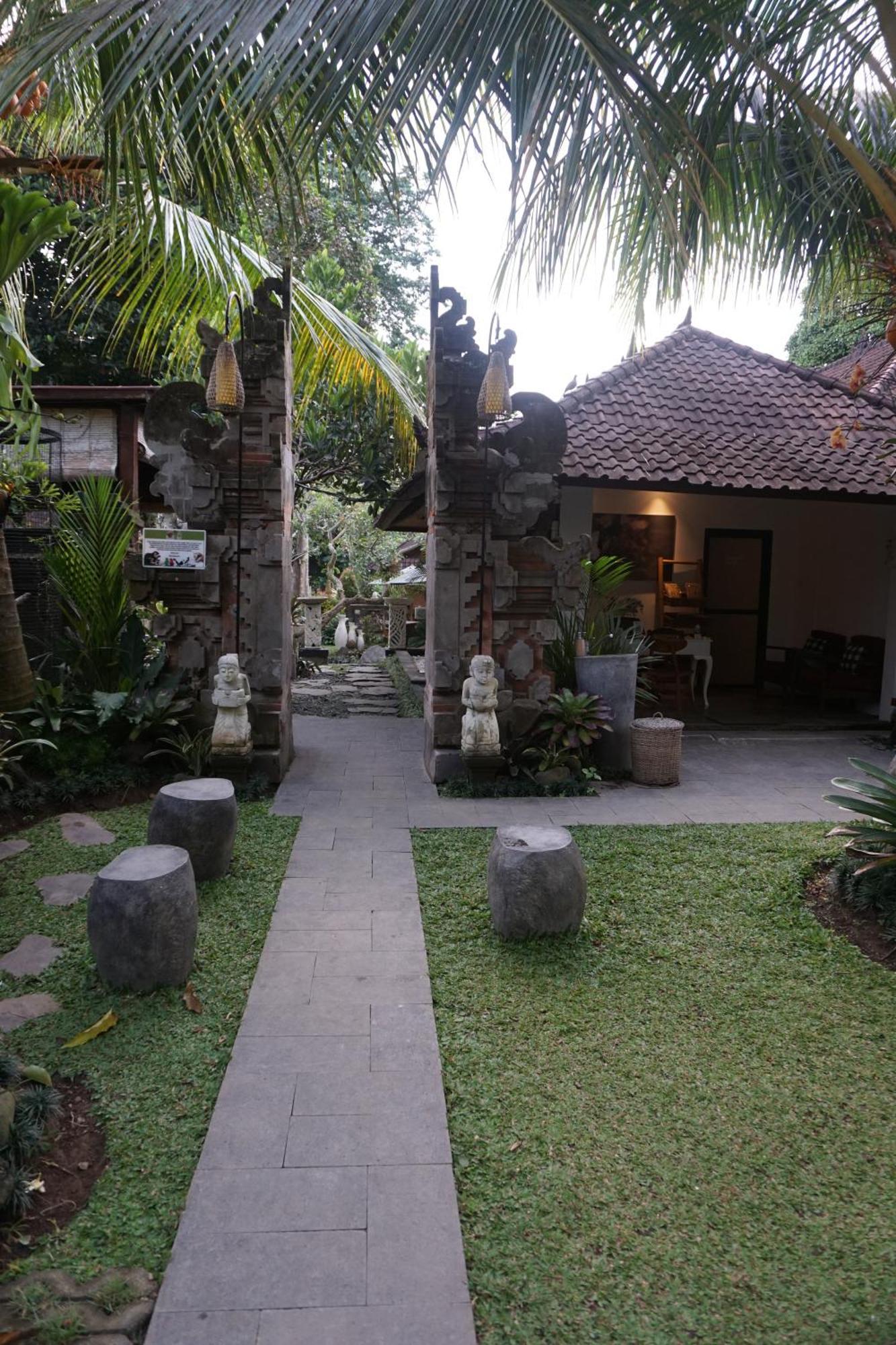 Wisma tamu Liyer Spirit House 3*