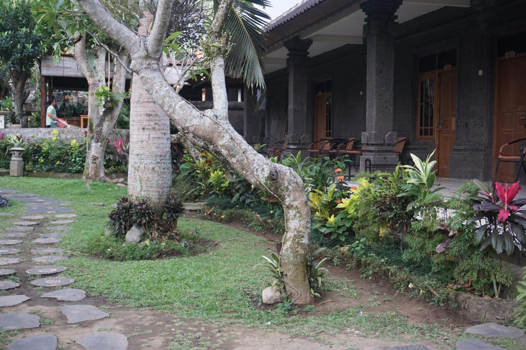 Liyer Spirit House