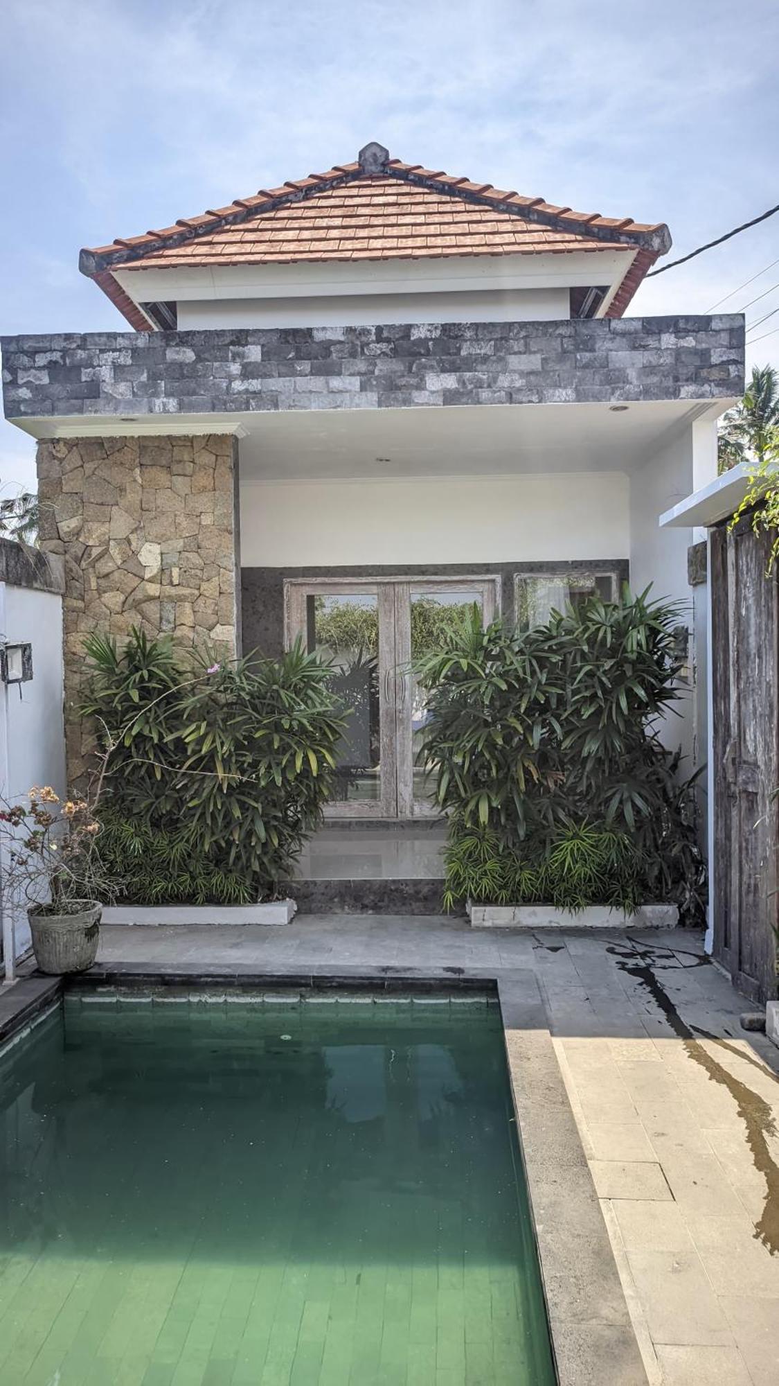 Sujiwa & Hotel Ubud
