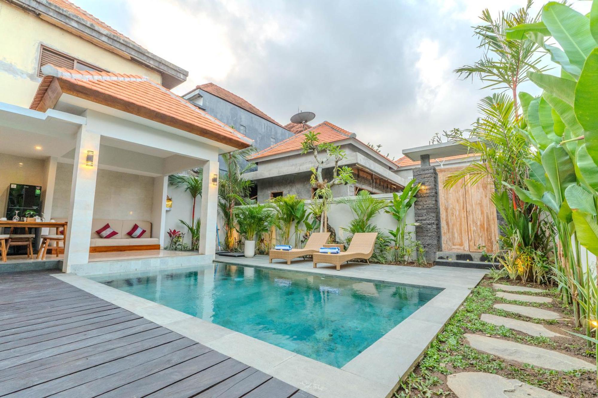 Villa Acarya *