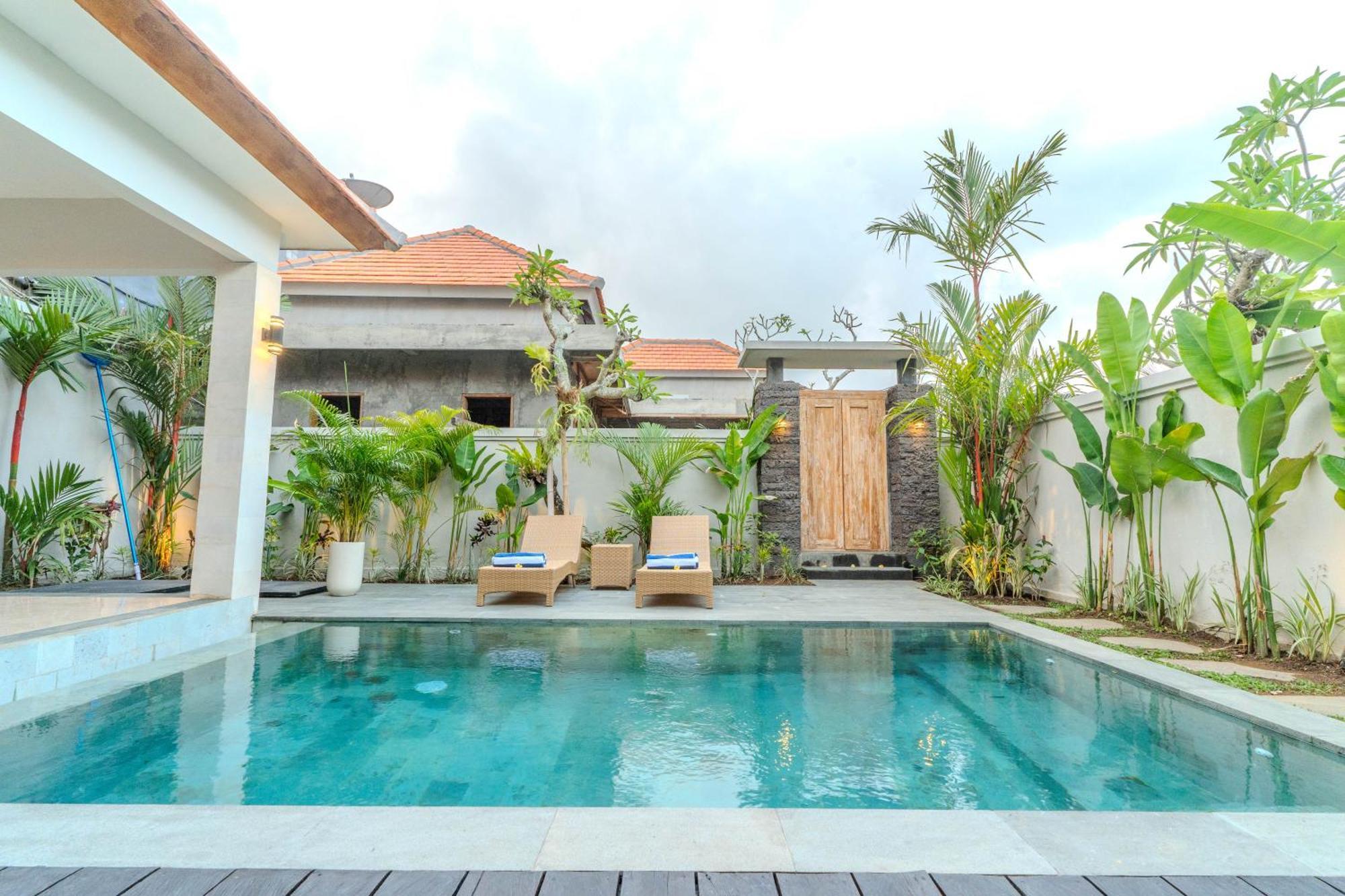 Villa Acarya *