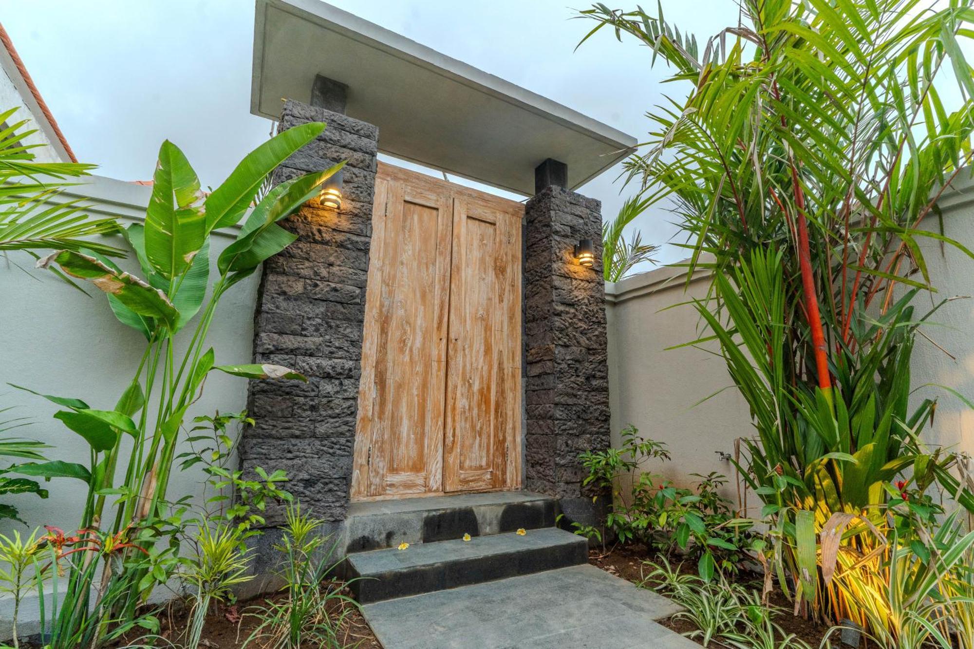 Acarya Ubud (Bali)