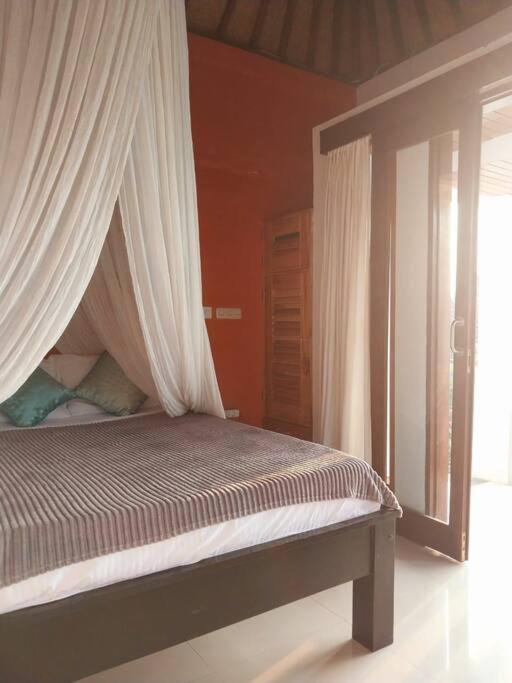 Spacious 4 Bedrooms In The Heart Of Villa Ubud (Bali)