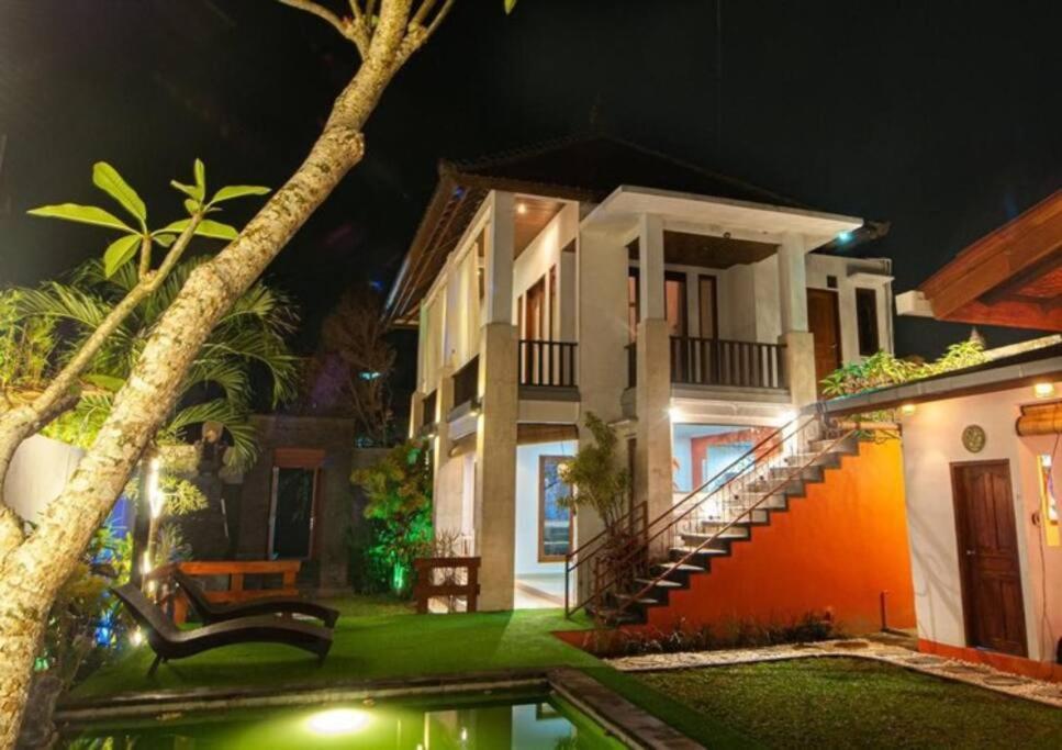 Spacious 4 Bedrooms In The Heart Of Villa *
