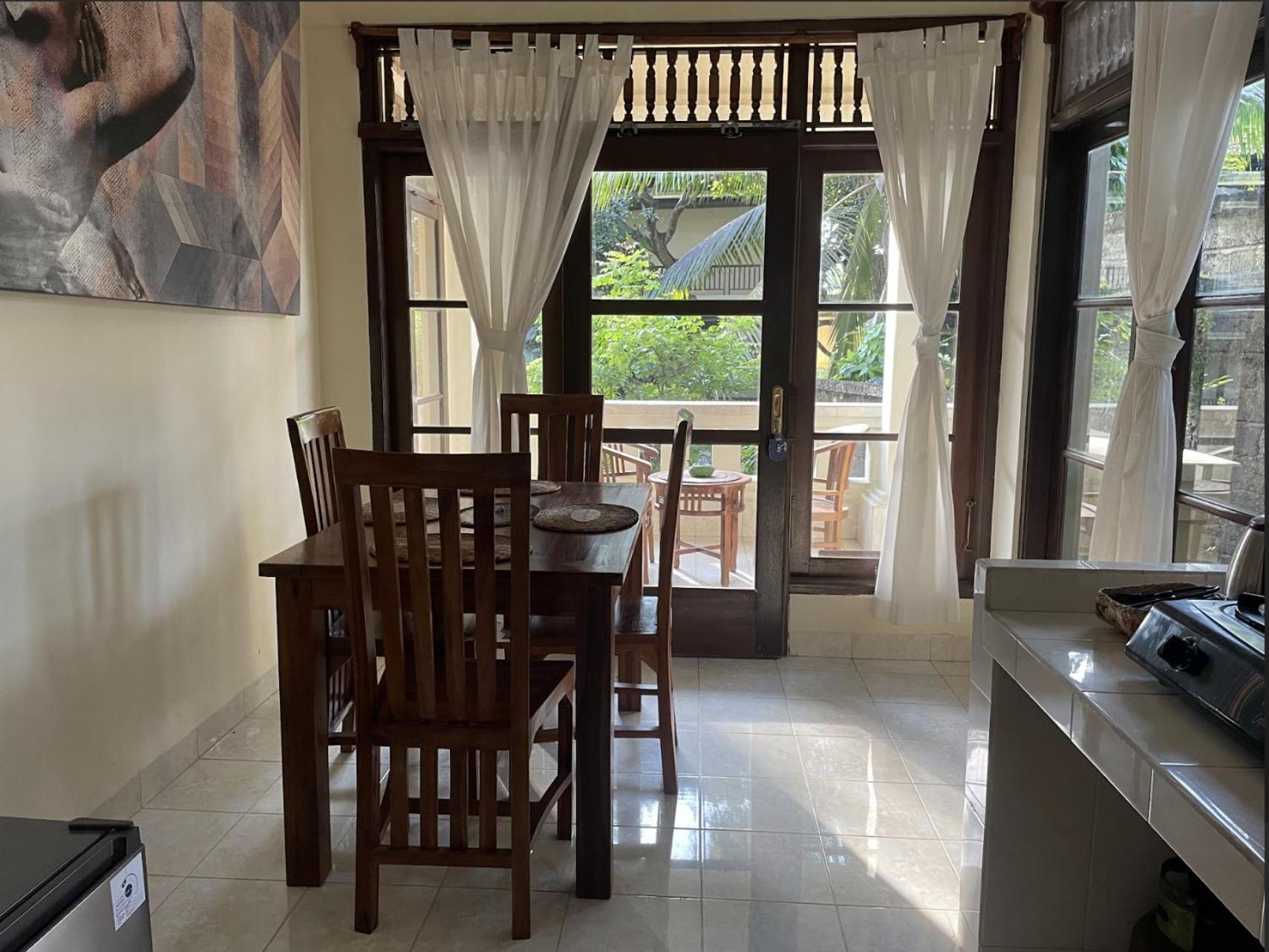 Desaka Bisma Guest house *