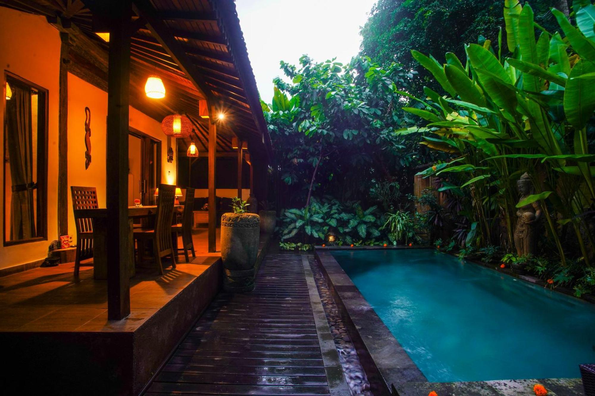 Villa Private With Nature Atmosphere By Dino Ubud