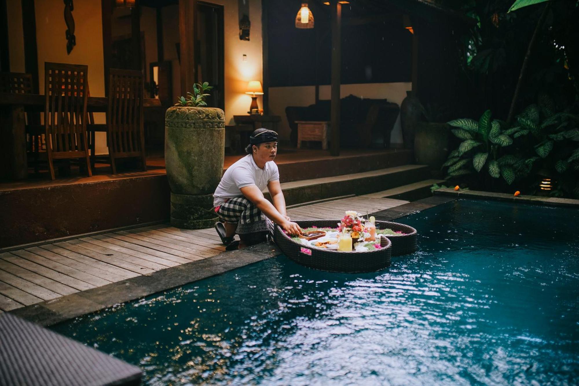 Private With Nature Atmosphere By Dino Villa Ubud