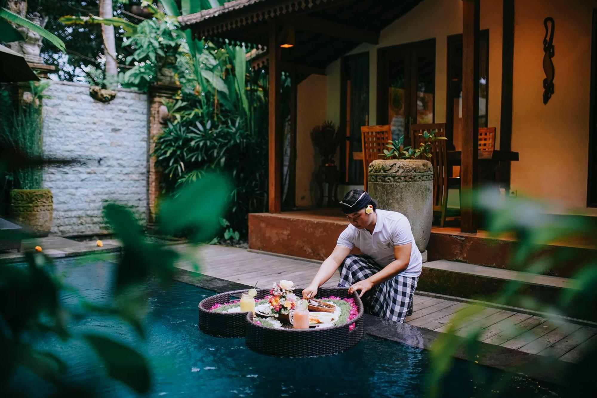 Private With Nature Atmosphere By Dino Villa *