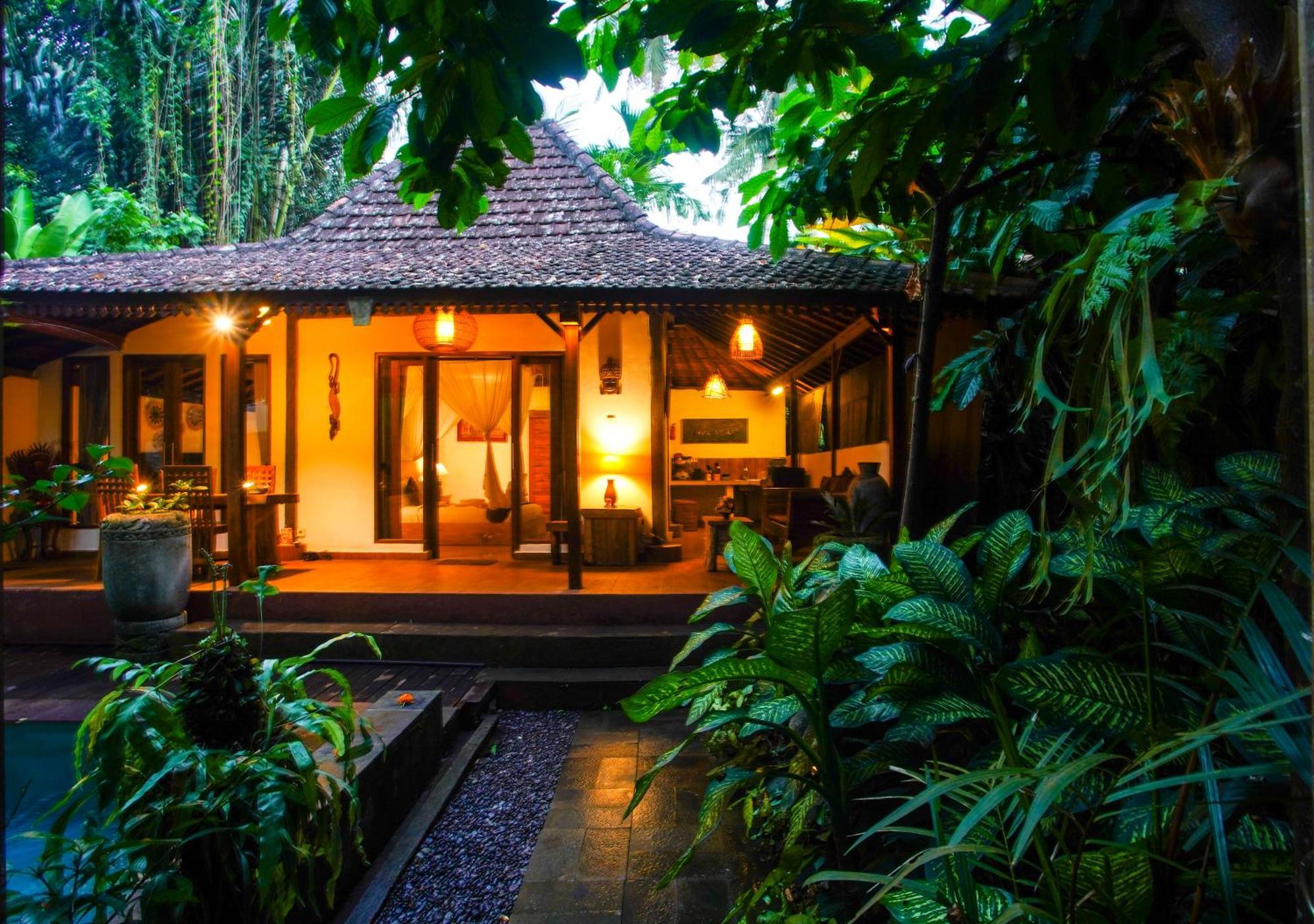 Villa Private With Nature Atmosphere By Dino *